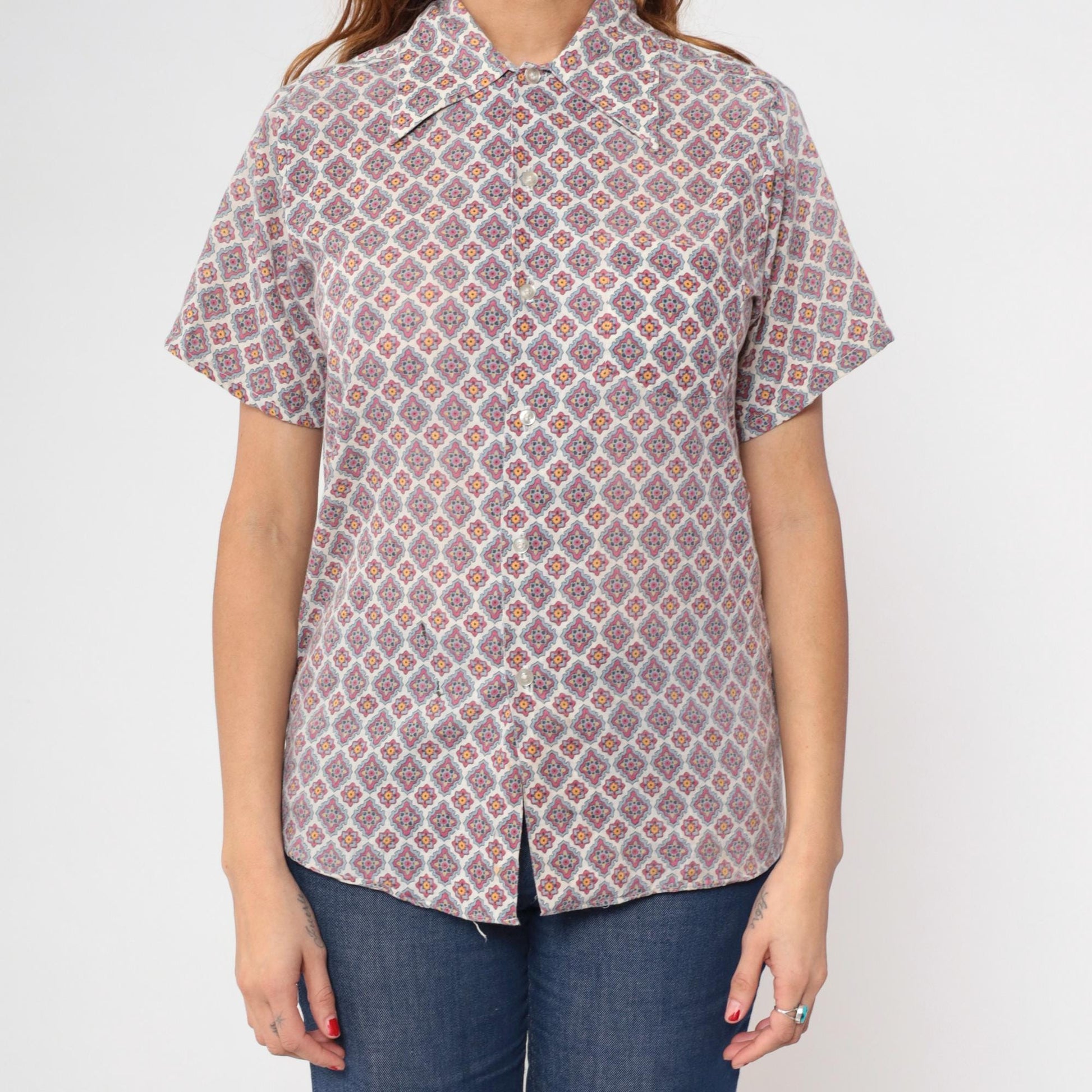 70s Geometric Mandala Button Up Shirt Pointed Collar Short Sleeve White Red Small