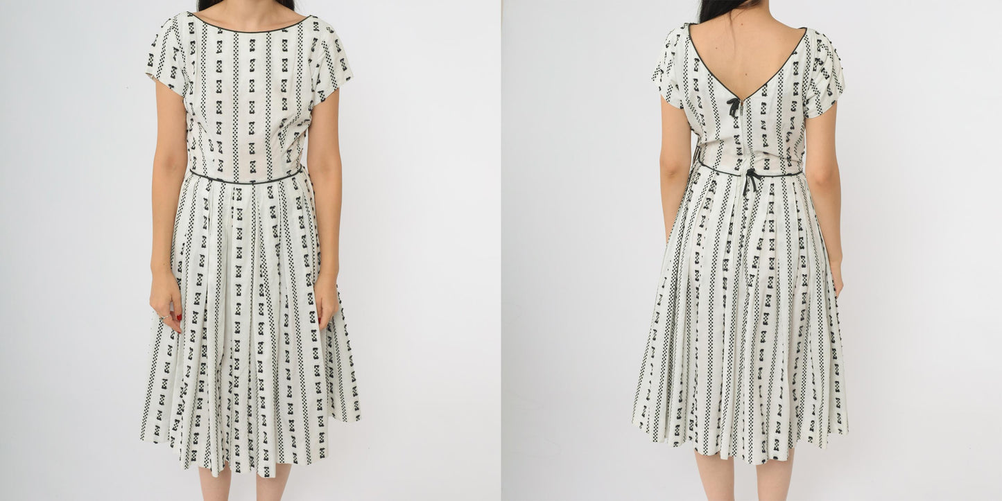 60s Geometric Print A-Line Midi Dress White Black Mod Shift XS