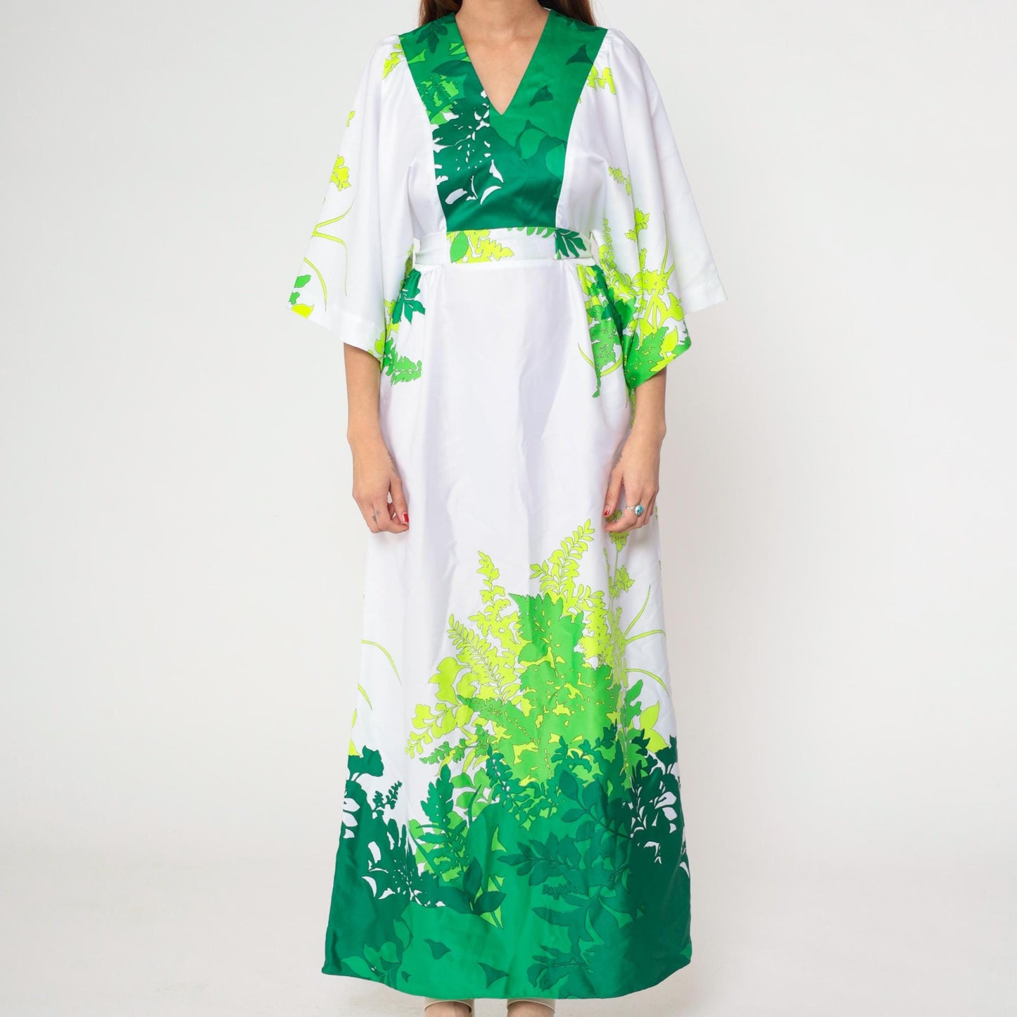 70s Hilo Hattie Hawaiian Maxi Dress White Green Tropical Leaf Kimono Sleeve Small