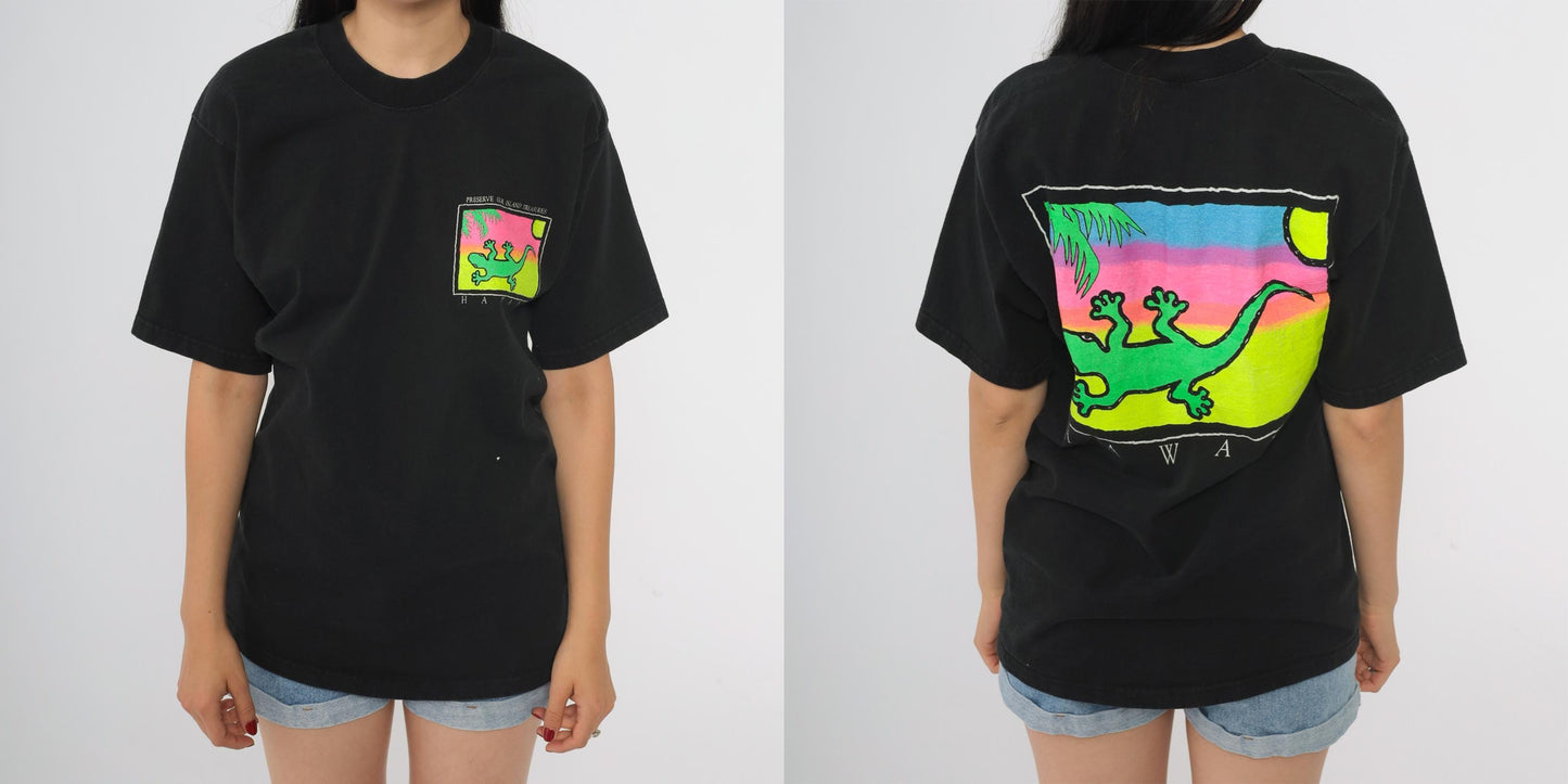 90s Hawaii Gecko Conservation T-Shirt Black Neon Sunset Graphic Medium