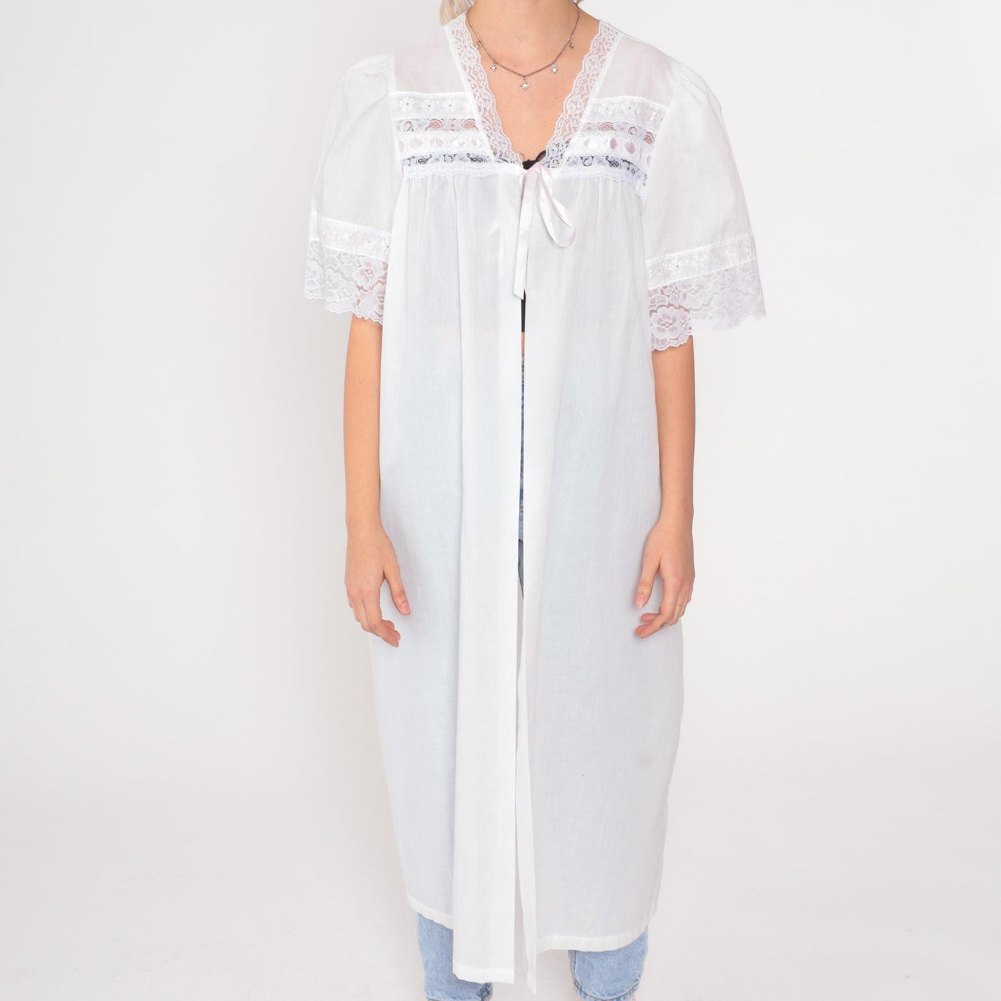 1970s White Cotton Lace Trim Maxi Robe Puff Sleeve Button Front Medium