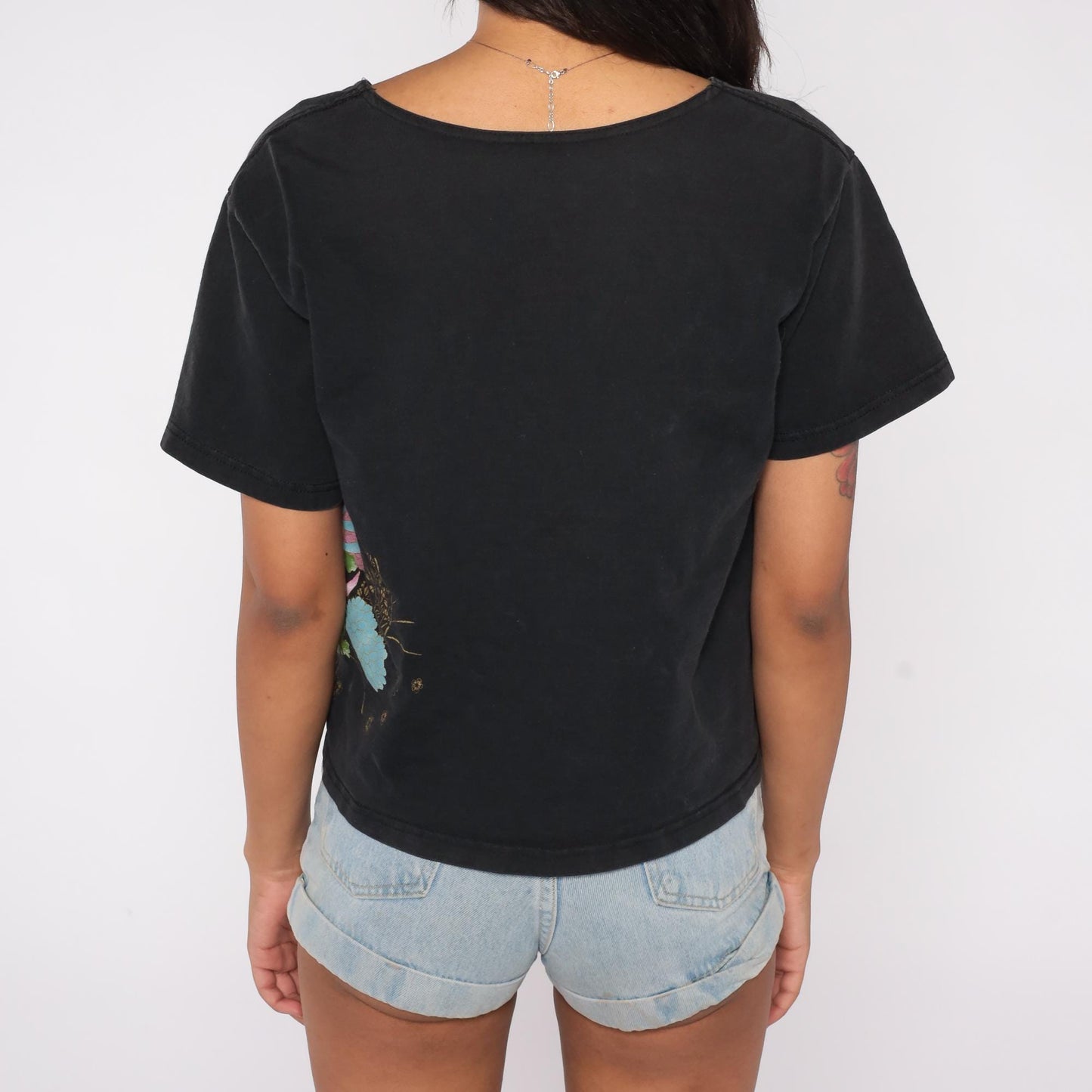 90s Chrysanthemum Floral T-Shirt Black Cotton Scoop Neck Cropped Medium M