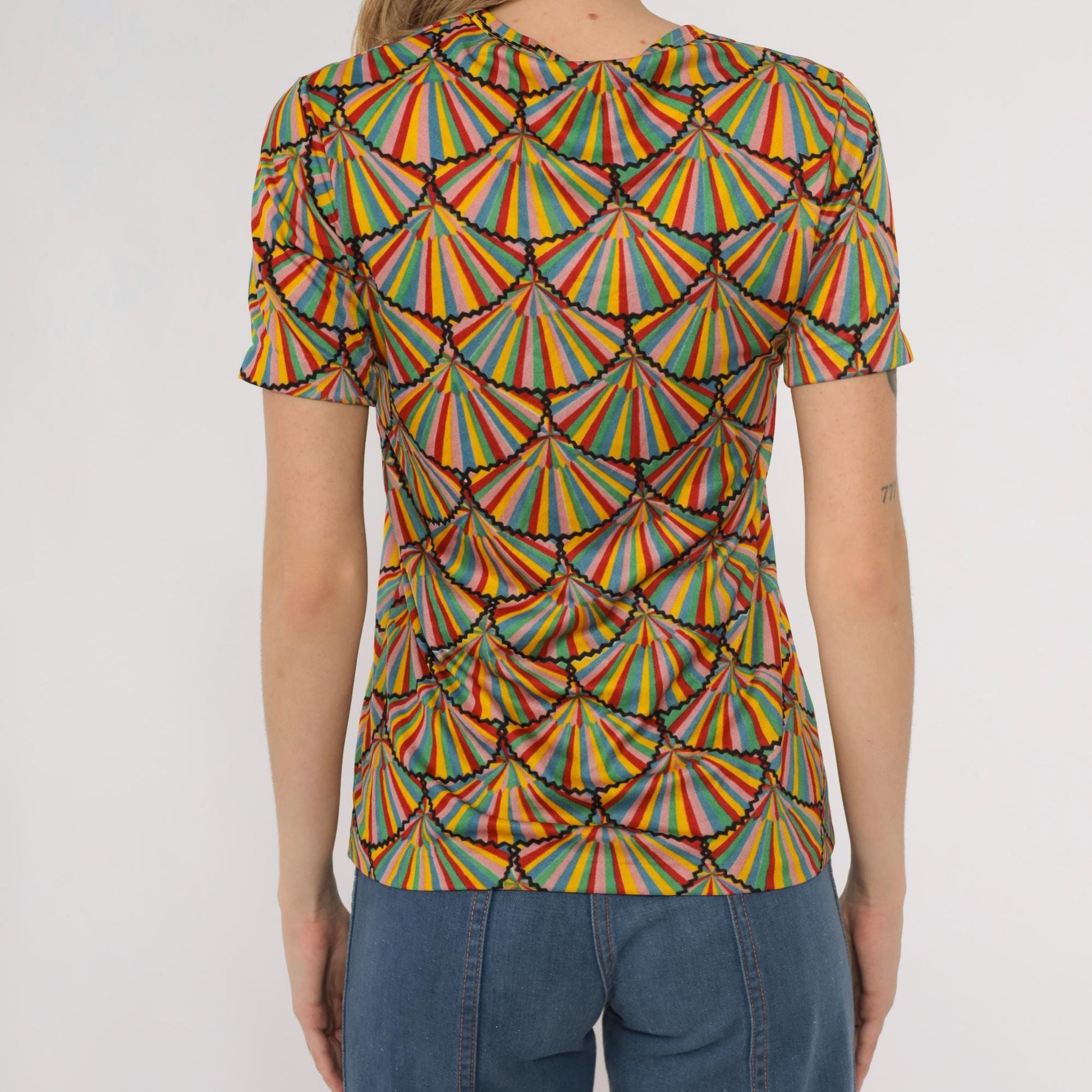 70s Helen Sue Rainbow Geometric Fan Print Nylon Tee Crew Neck Medium