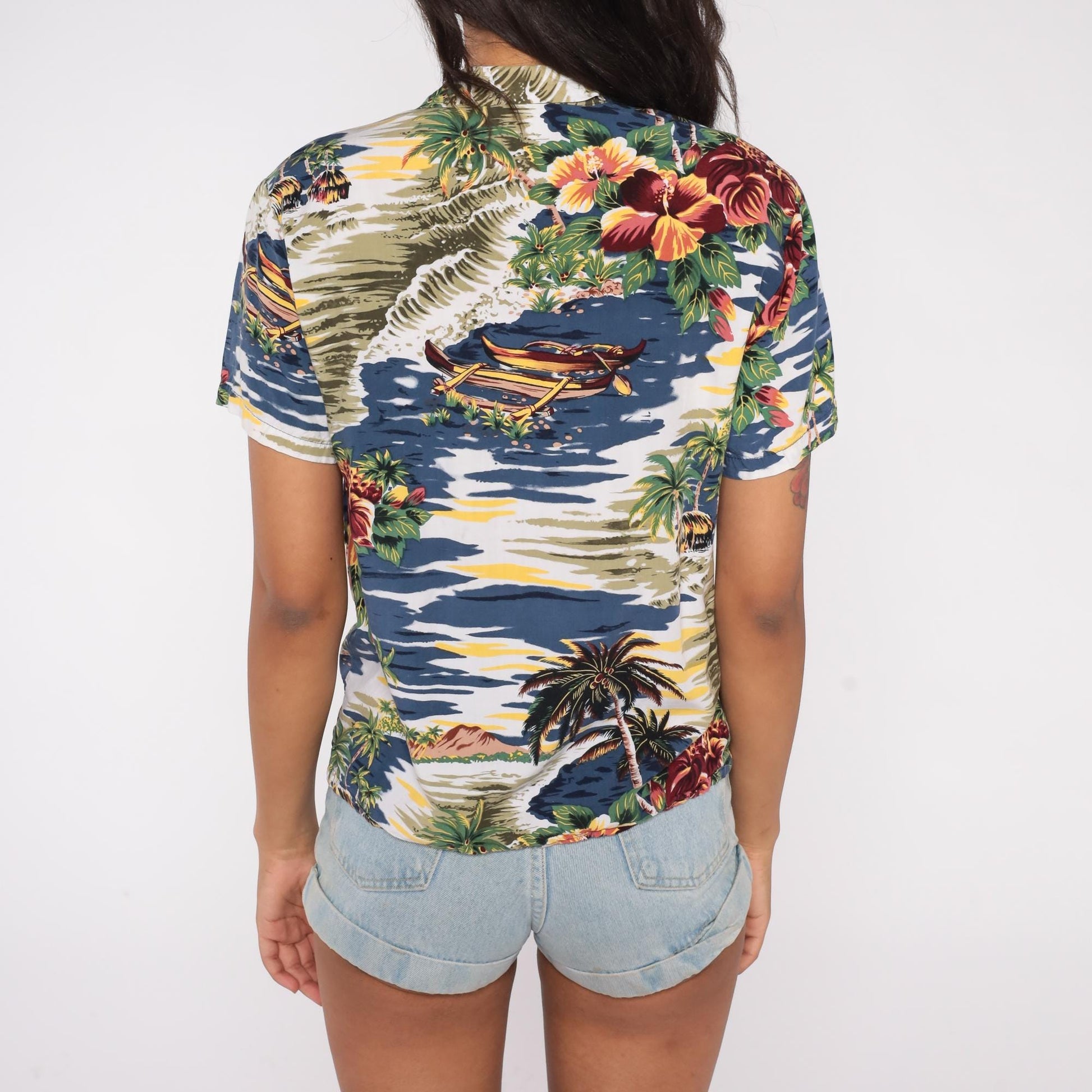 Y2K Hilo Hattie Hawaiian Shirt Island Print Button Front Medium