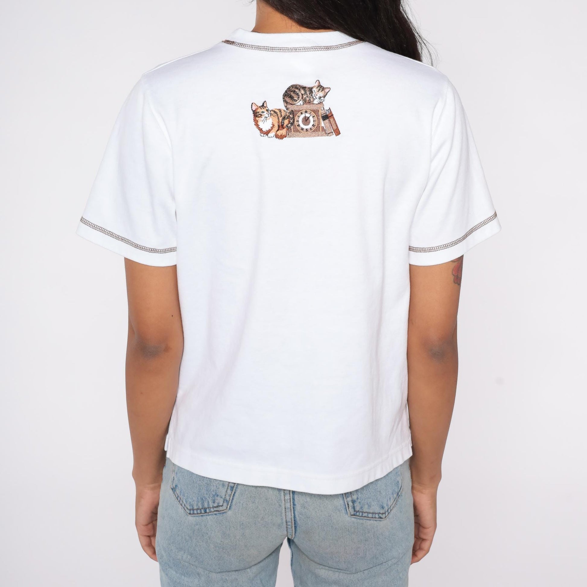 90s Cat Book Lover Graphic Tee White Embroidered Quote Small Petite