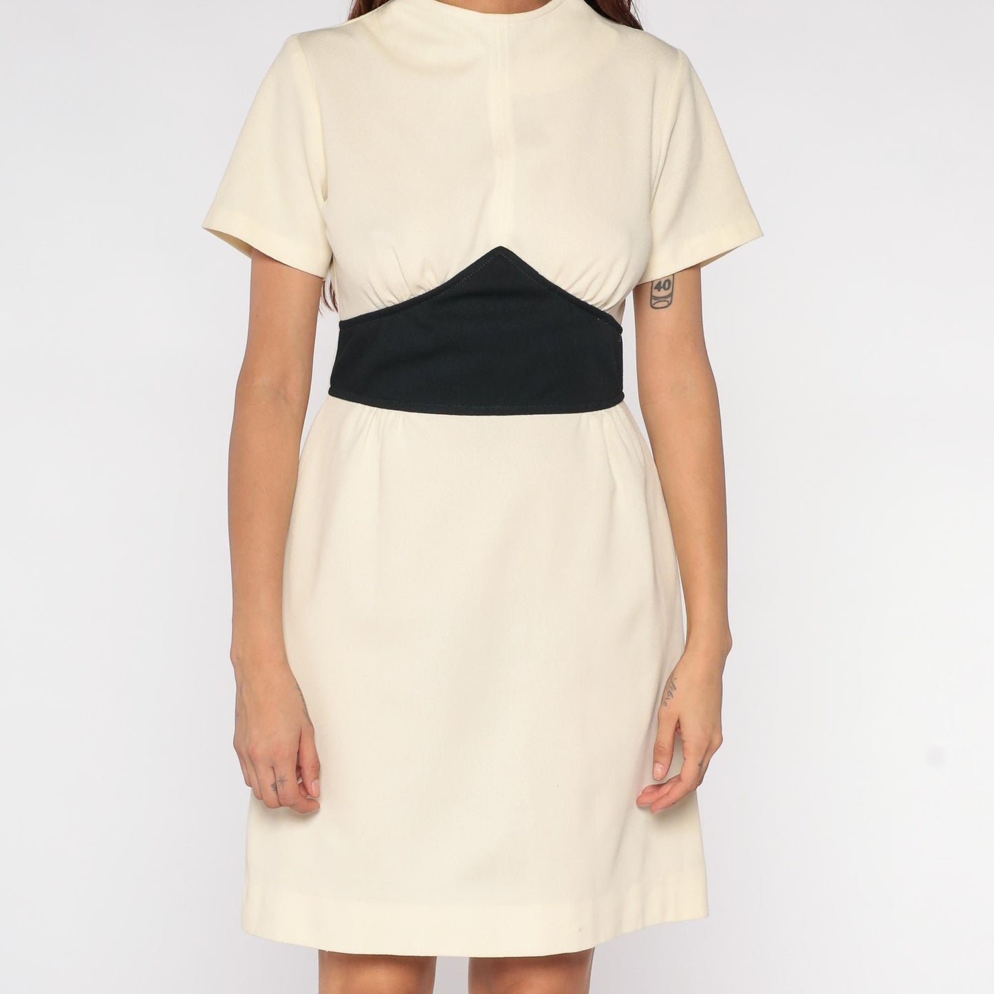 60s Mod Mini Dress Ivory Black Colorblock Shift High Neck Medium M