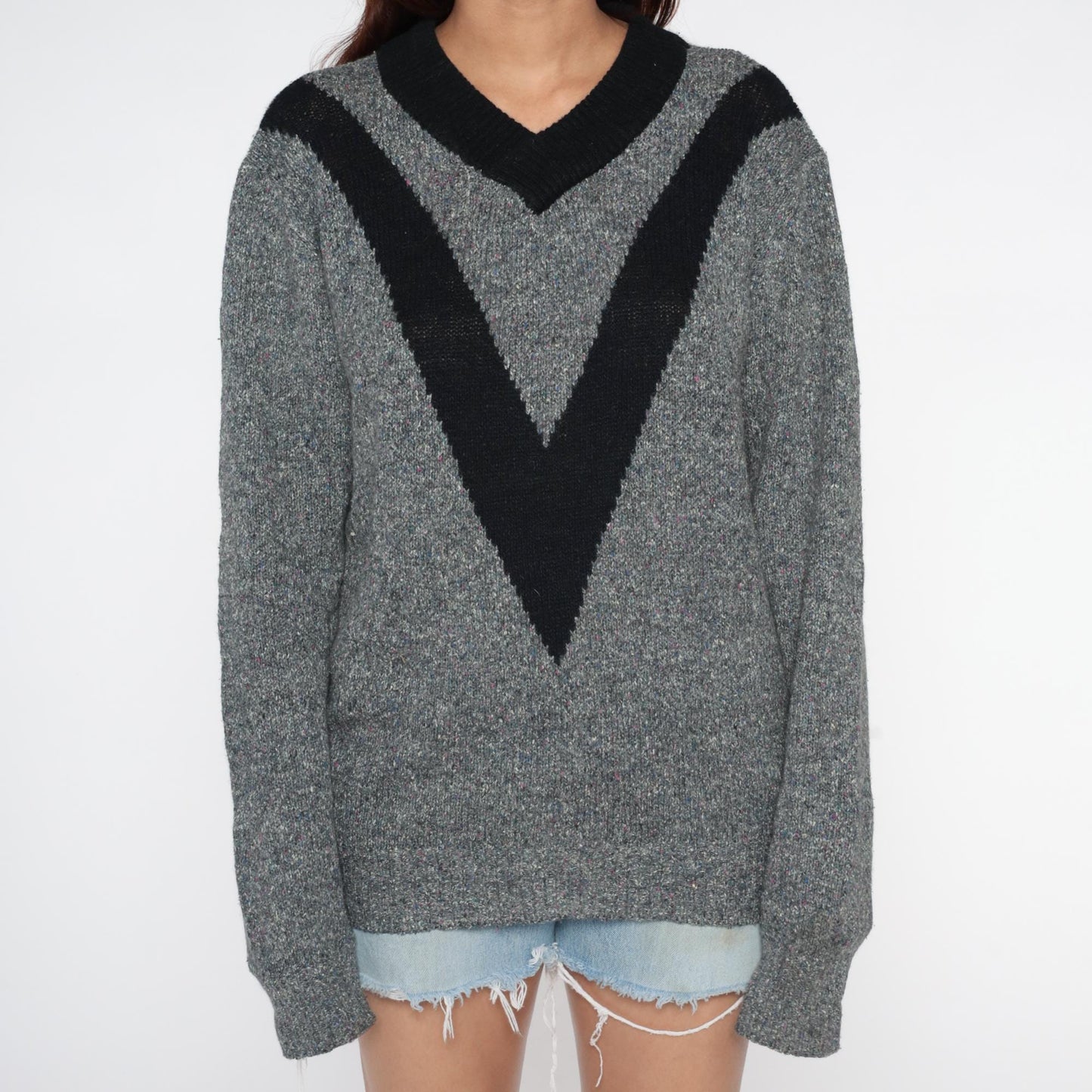 90s Forecast Chevron V-Neck Sweater Grey Black Trim Extra Large XL