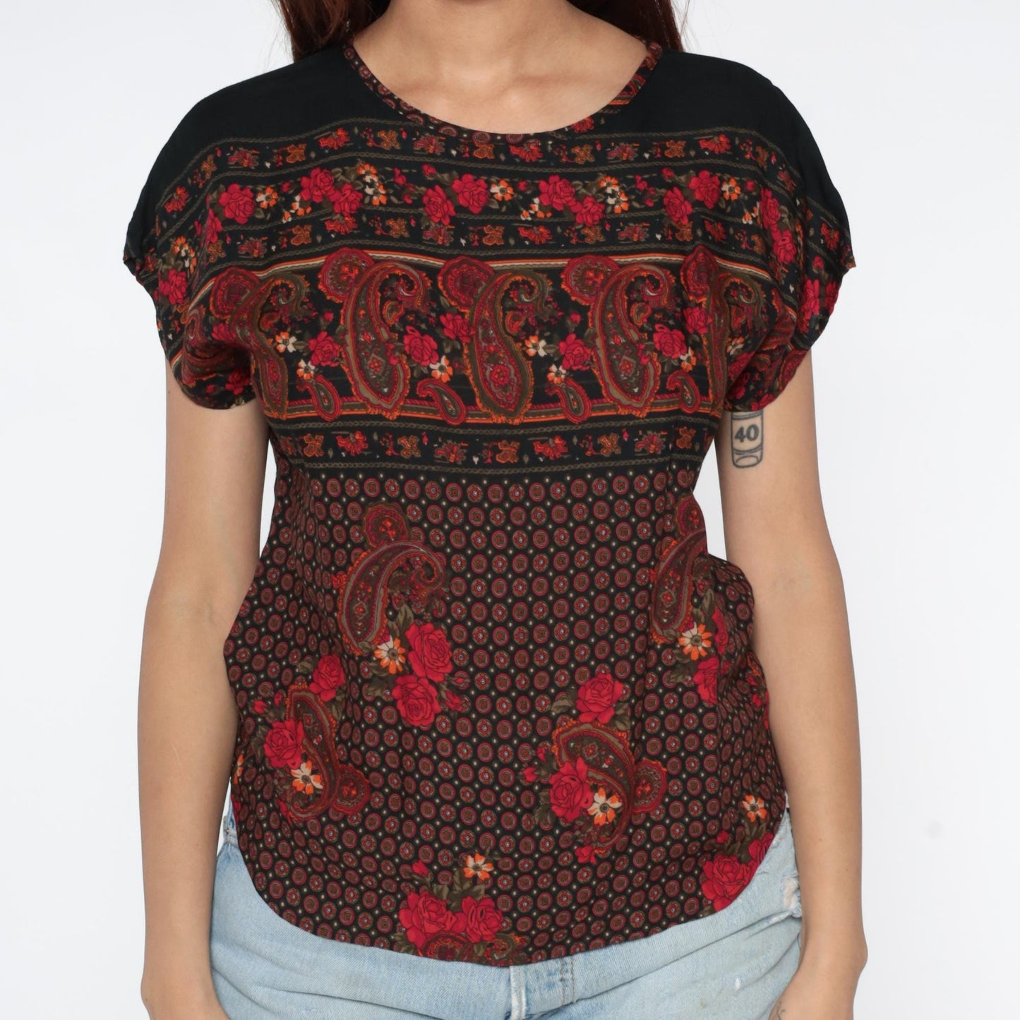 90s Paisley Floral Short Sleeve Blouse Black Burgundy Red Small S
