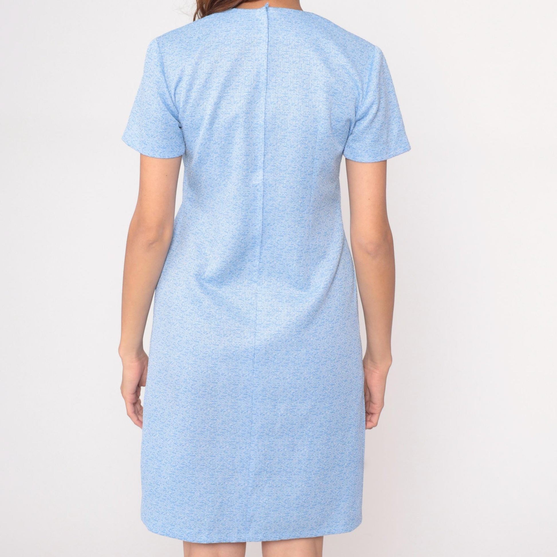 70s Light Blue Shift Dress Knee Length Short Sleeve Crew Neck Medium M
