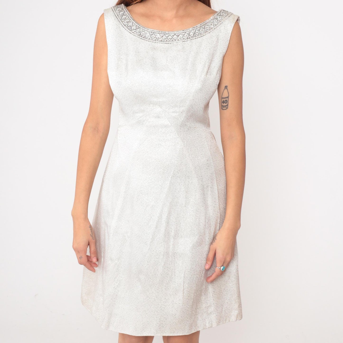 60s Jean Allen White Metallic Shift Dress Beaded Neckline Keyhole Back Medium