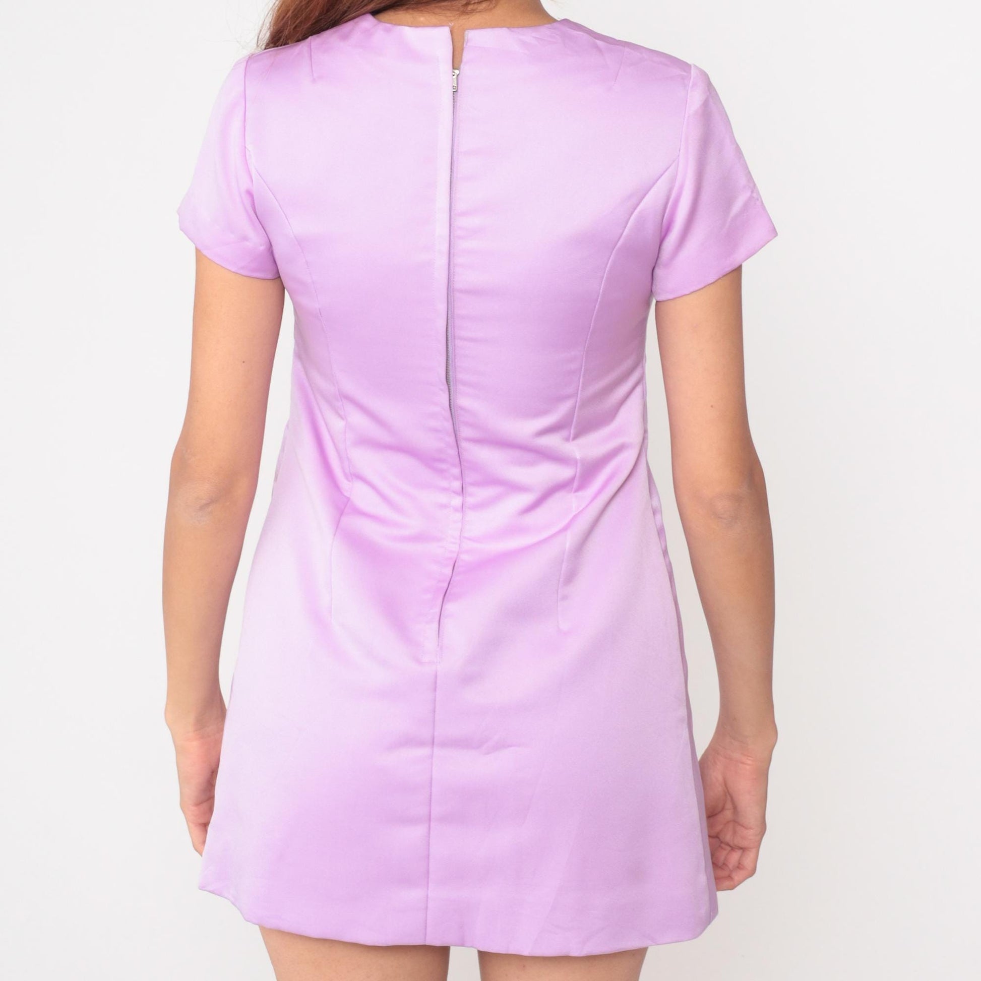 60s Lavender Mini Shift Dress Crew Neck Short Sleeve White Buttons Small