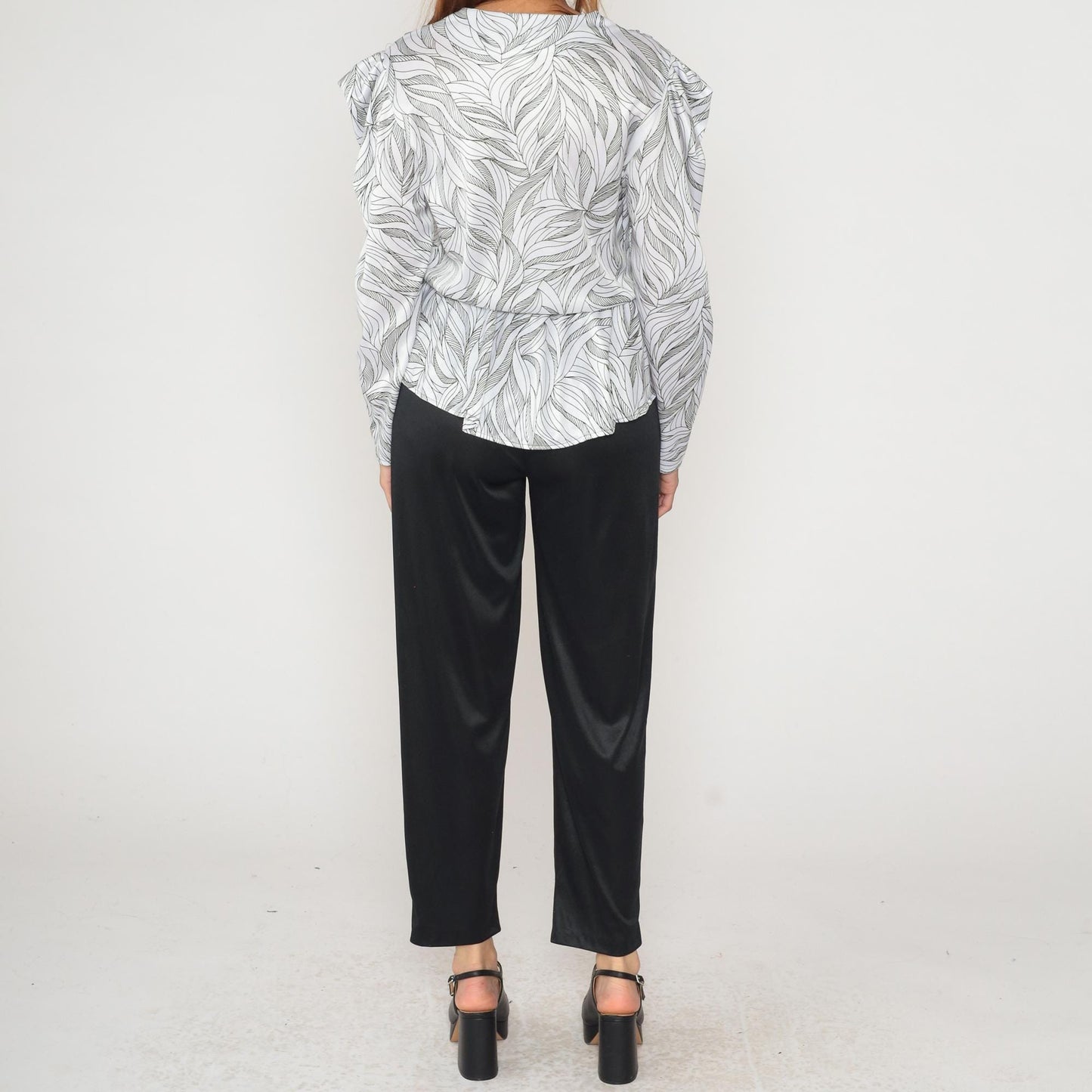 80s Wave Print Peplum Blouse Shoulder Pads V-Neck White Black Medium