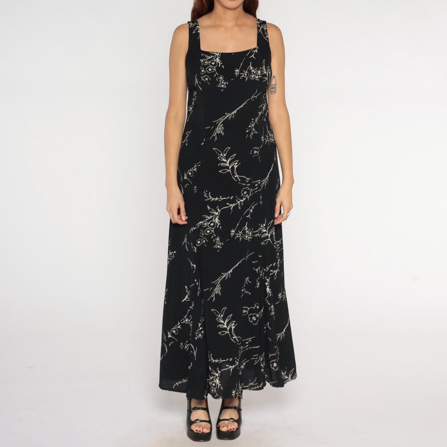 90s Black Maxi Dress White Floral Line Drawing Square Neck Sleeveless Medium M