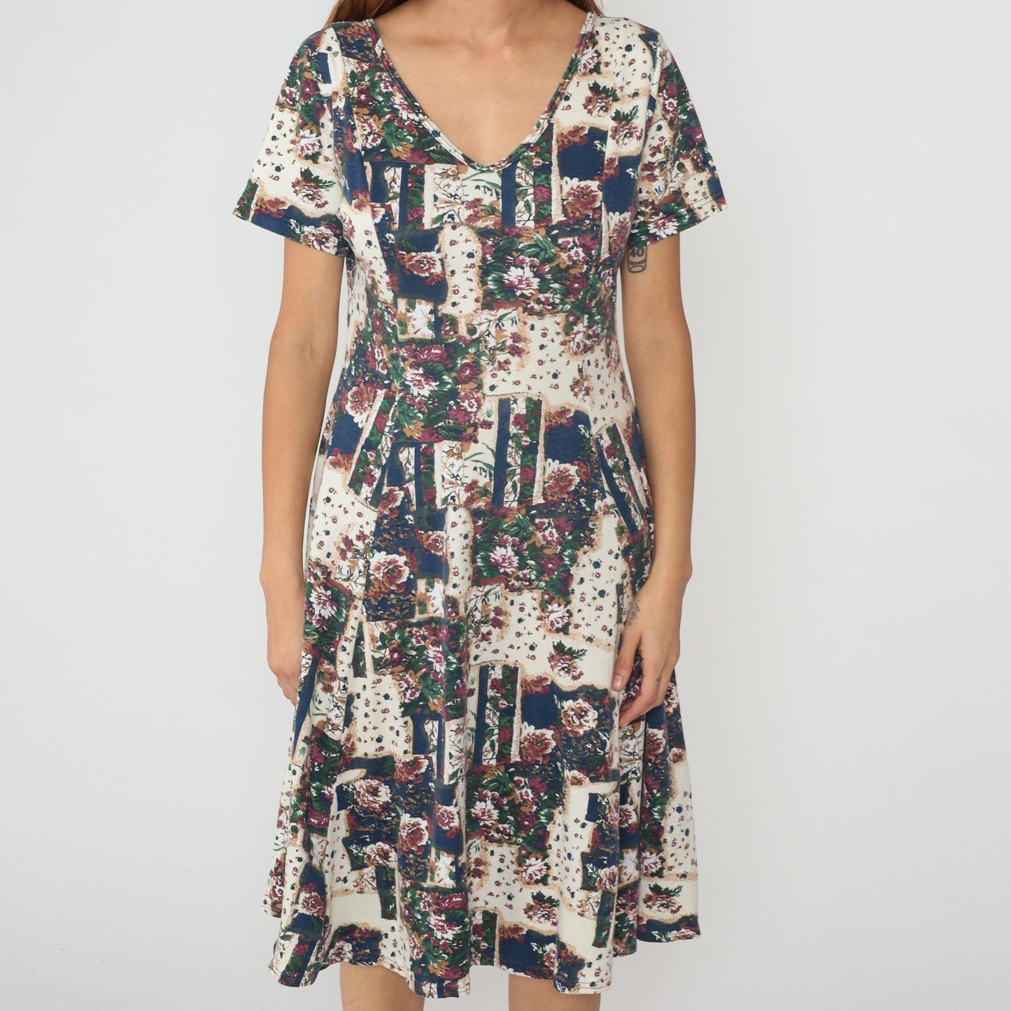 90s Patchwork Floral Midi Dress Cream Navy Burgundy Green Cotton V-Neck Medium M