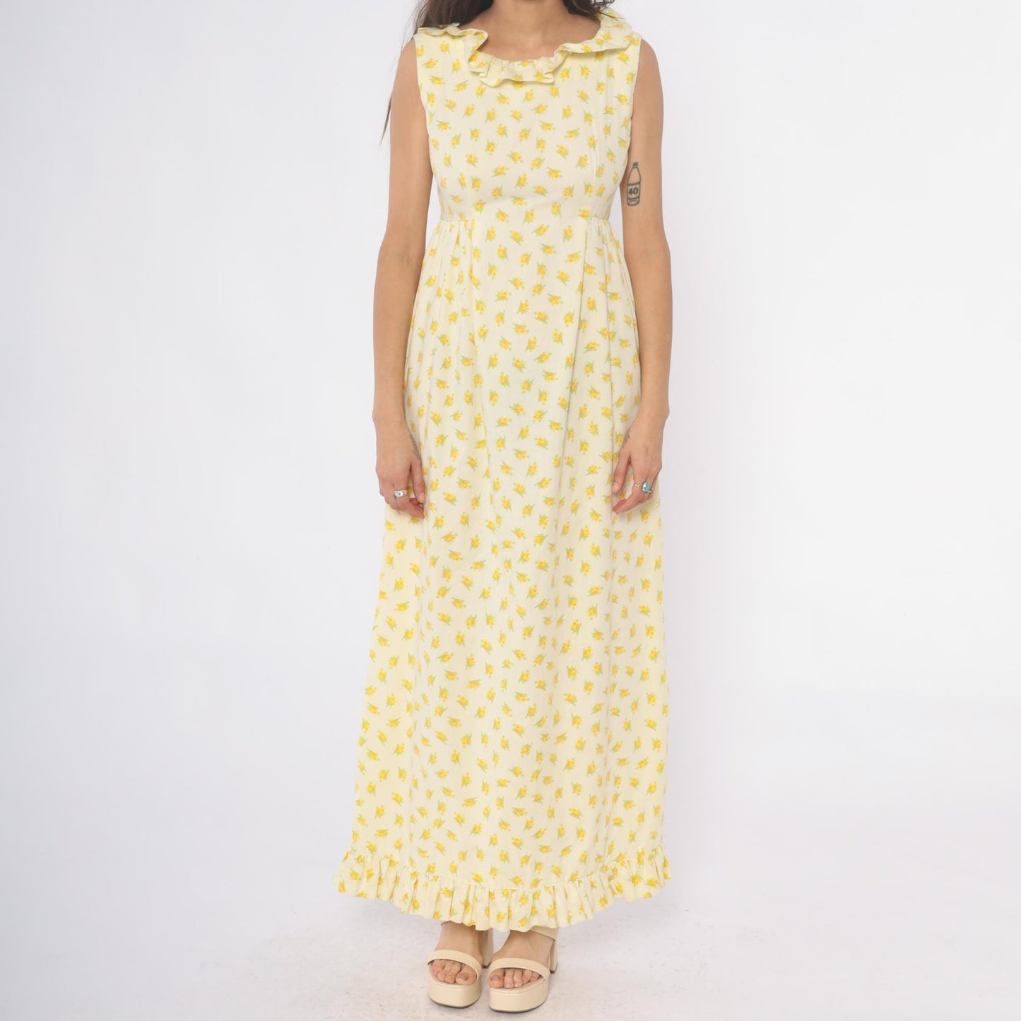 70s Yellow Floral Maxi Dress Sleeveless Ruffle Collar Empire Waist Small