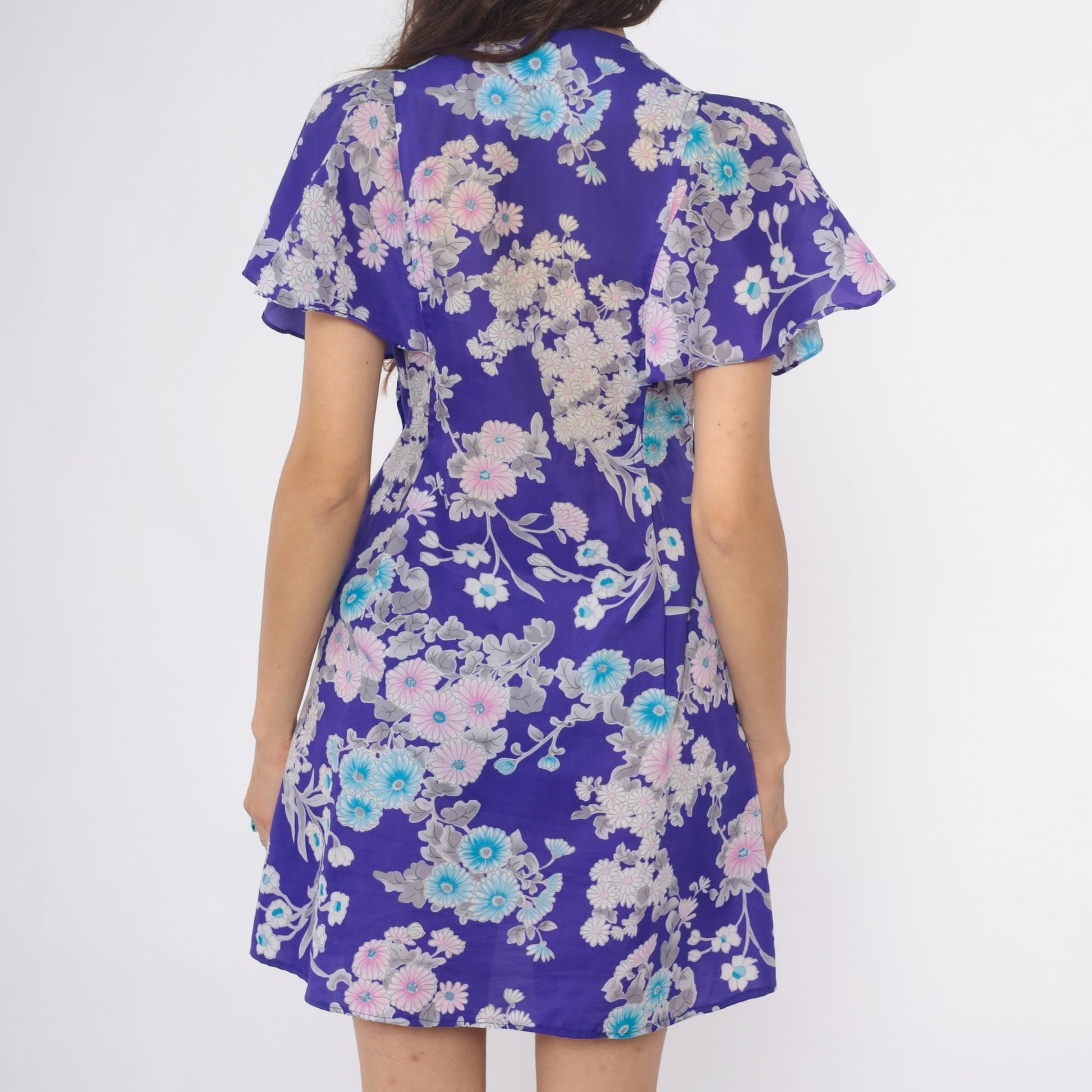 70s Purple Floral Wrap Dress Flutter Sleeve V-Neck Knee Length Small