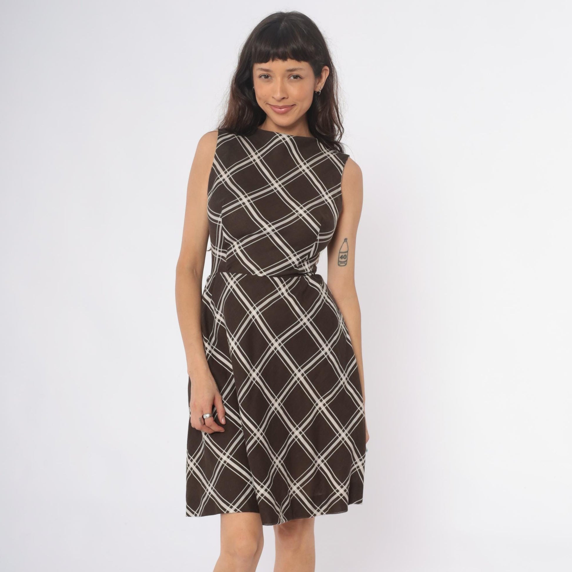 60s Brown White Windowpane Plaid A-Line Dress Sleeveless Boat Neck Small