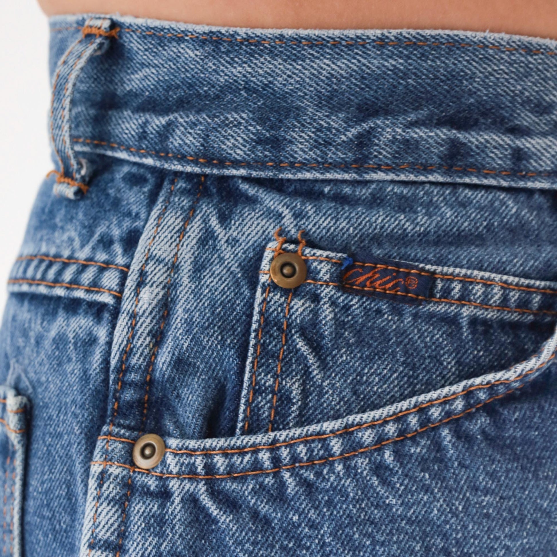 90s Chic High-Waisted Straight Leg Jeans Medium Blue Denim Medium M
