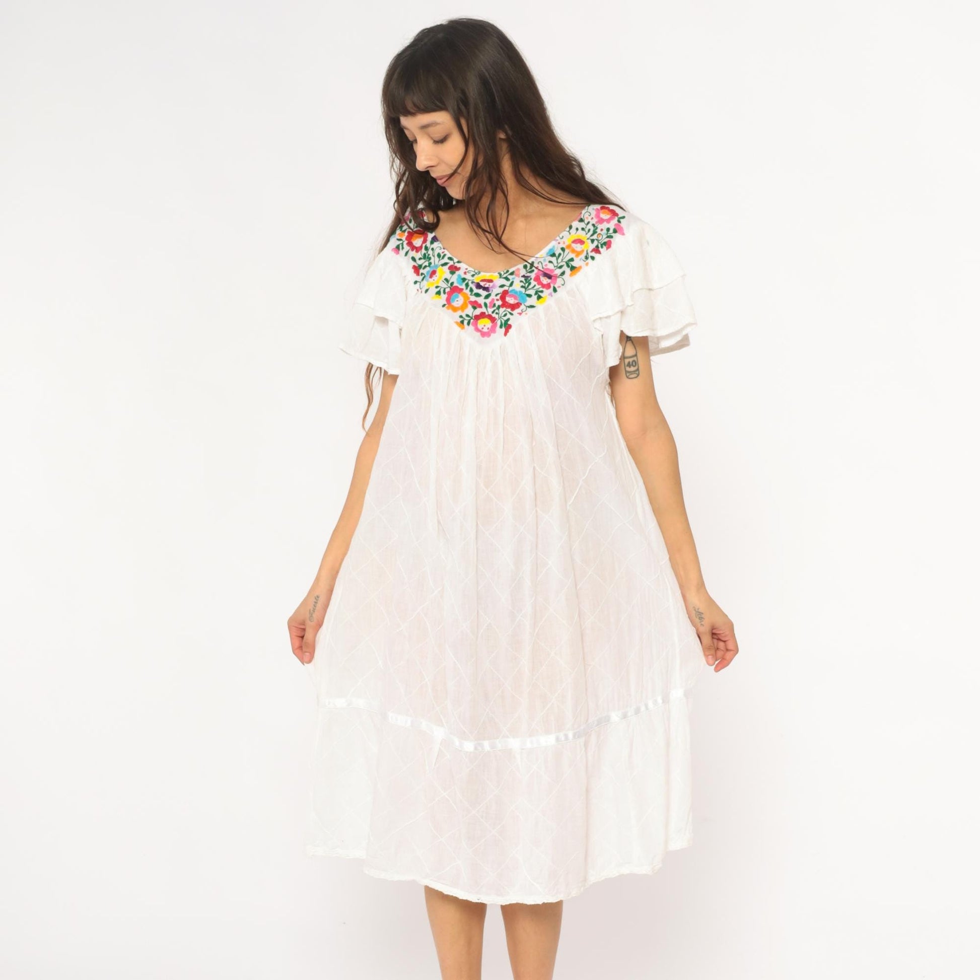 80s Mexican Embroidered White Cotton Midi Dress Floral Flutter Sleeve Small
