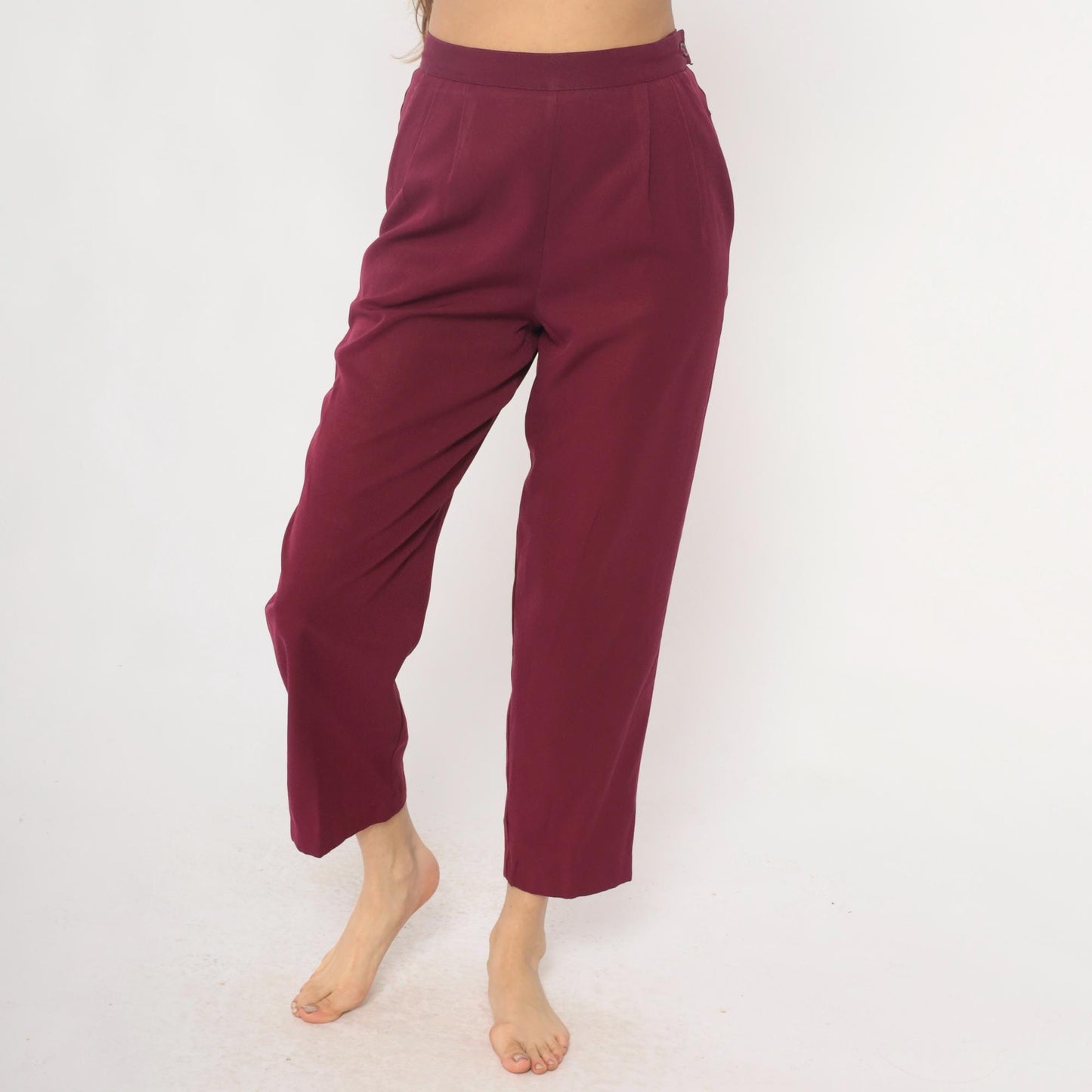 80s Burgundy High-Waist Pleated Tapered Trousers Cropped Length Medium