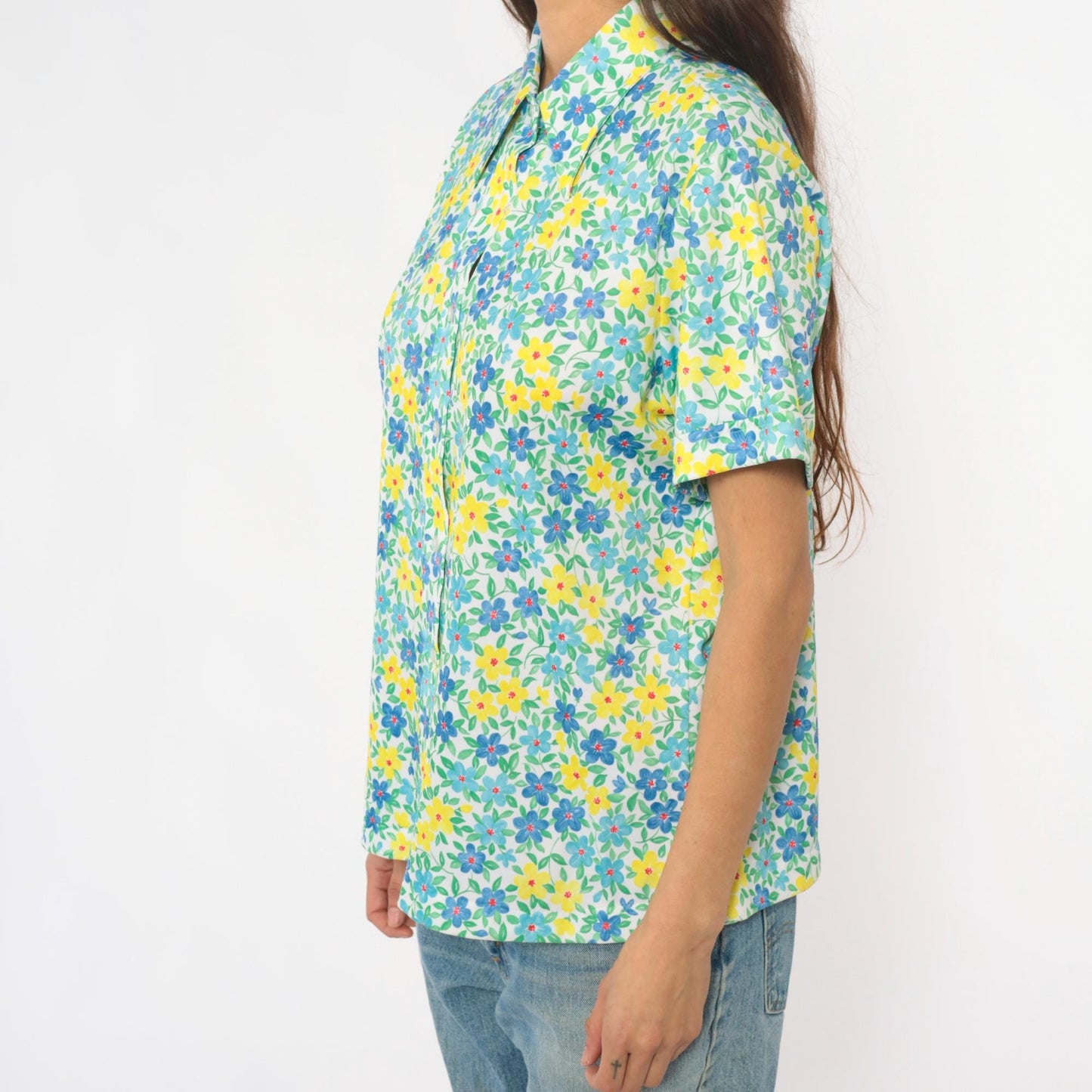70s Floral Blouse White Yellow Blue Flowers Short Sleeve Pointed Collar Large L