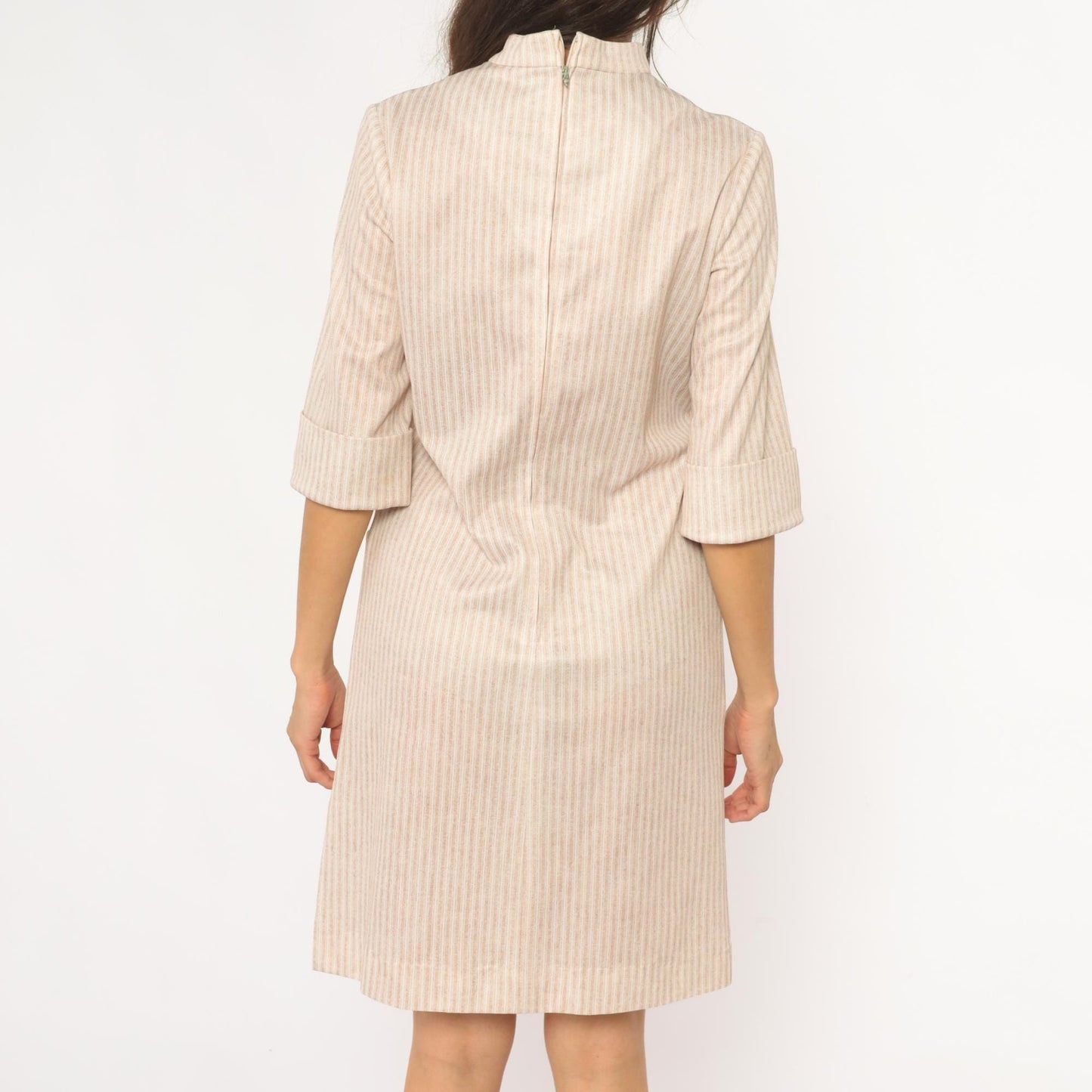 70s Beige White Striped Shift Dress Mandarin Collar Knee Length Medium M