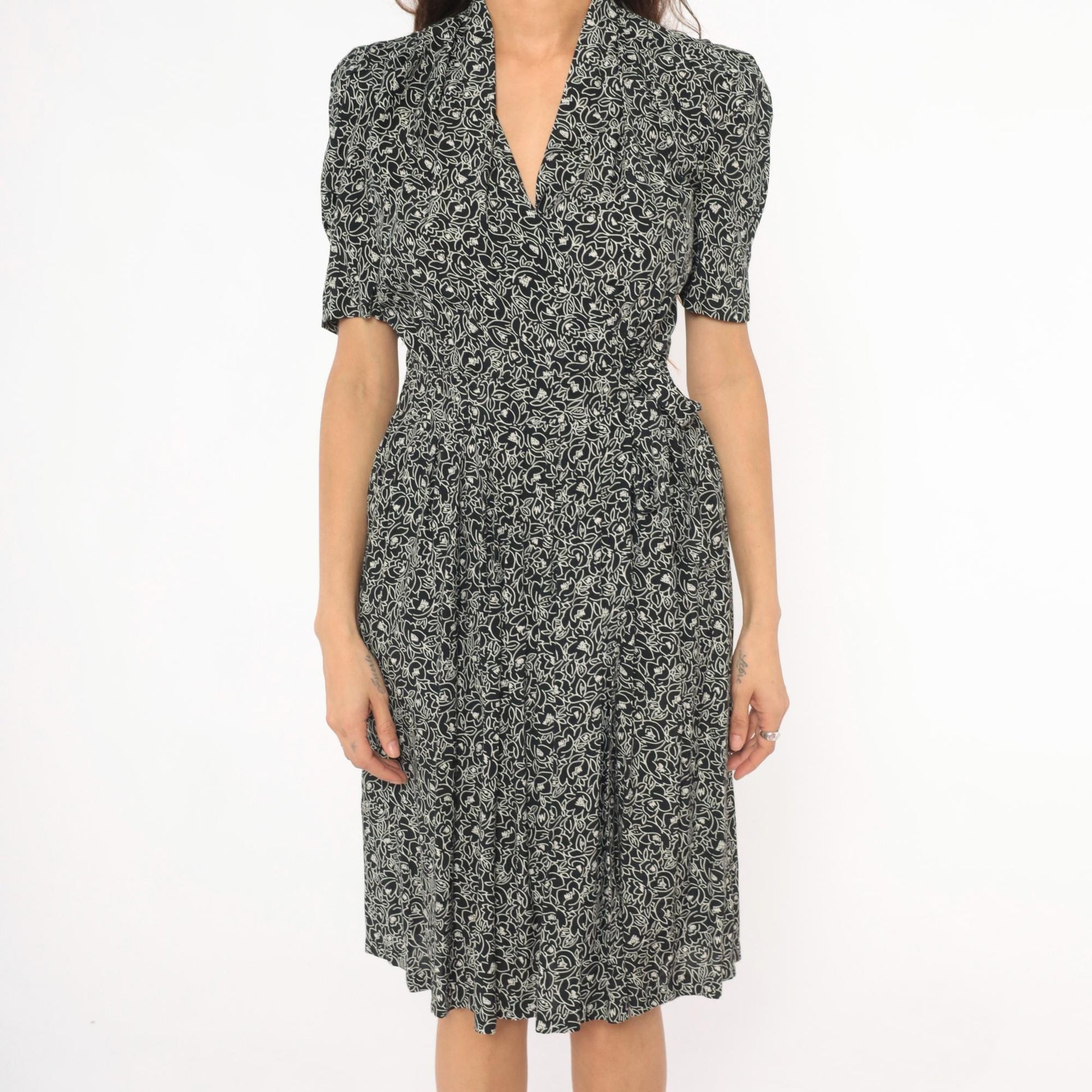 90s Karin Stevens Floral Wrap Dress Black Cream Puff Sleeve Small