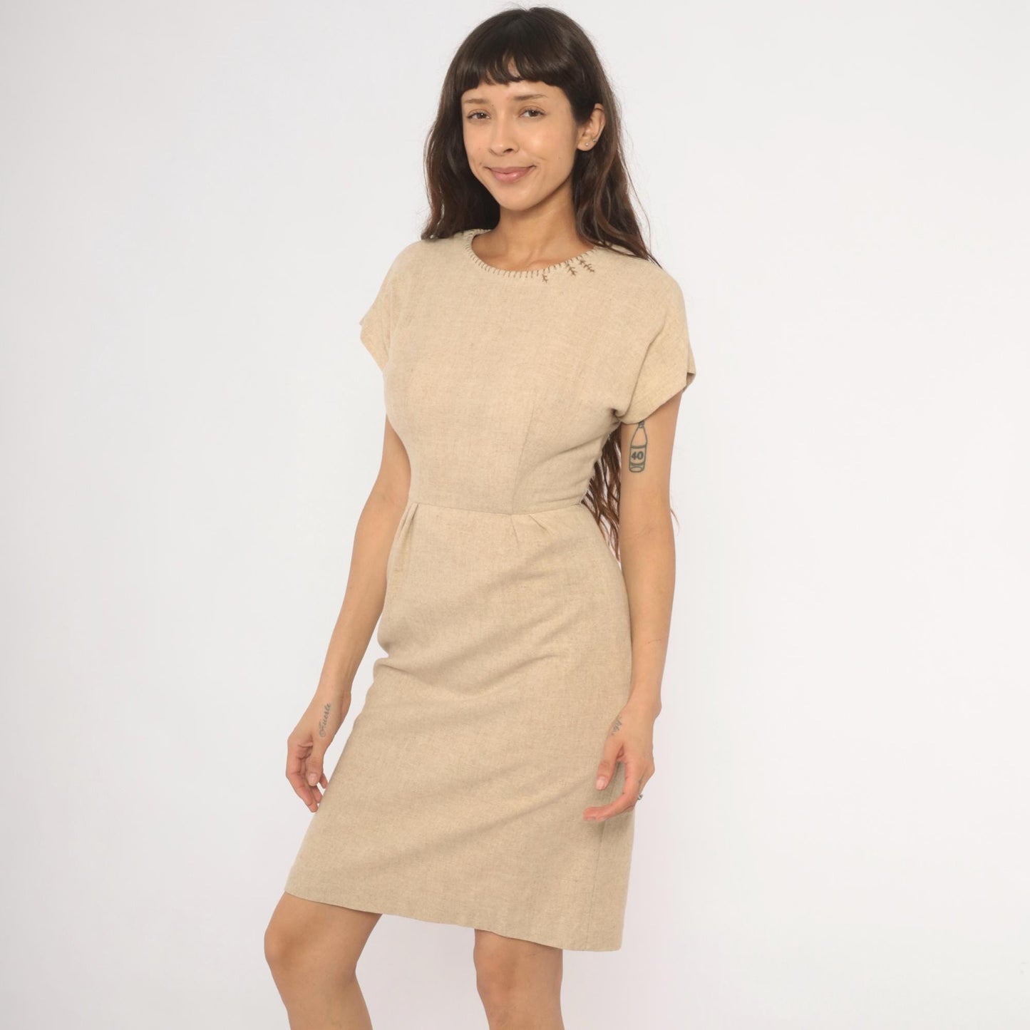 1950s Tan Wool Blend Sheath Dress Whipstitch Neckline Cap Sleeve Extra Small XS