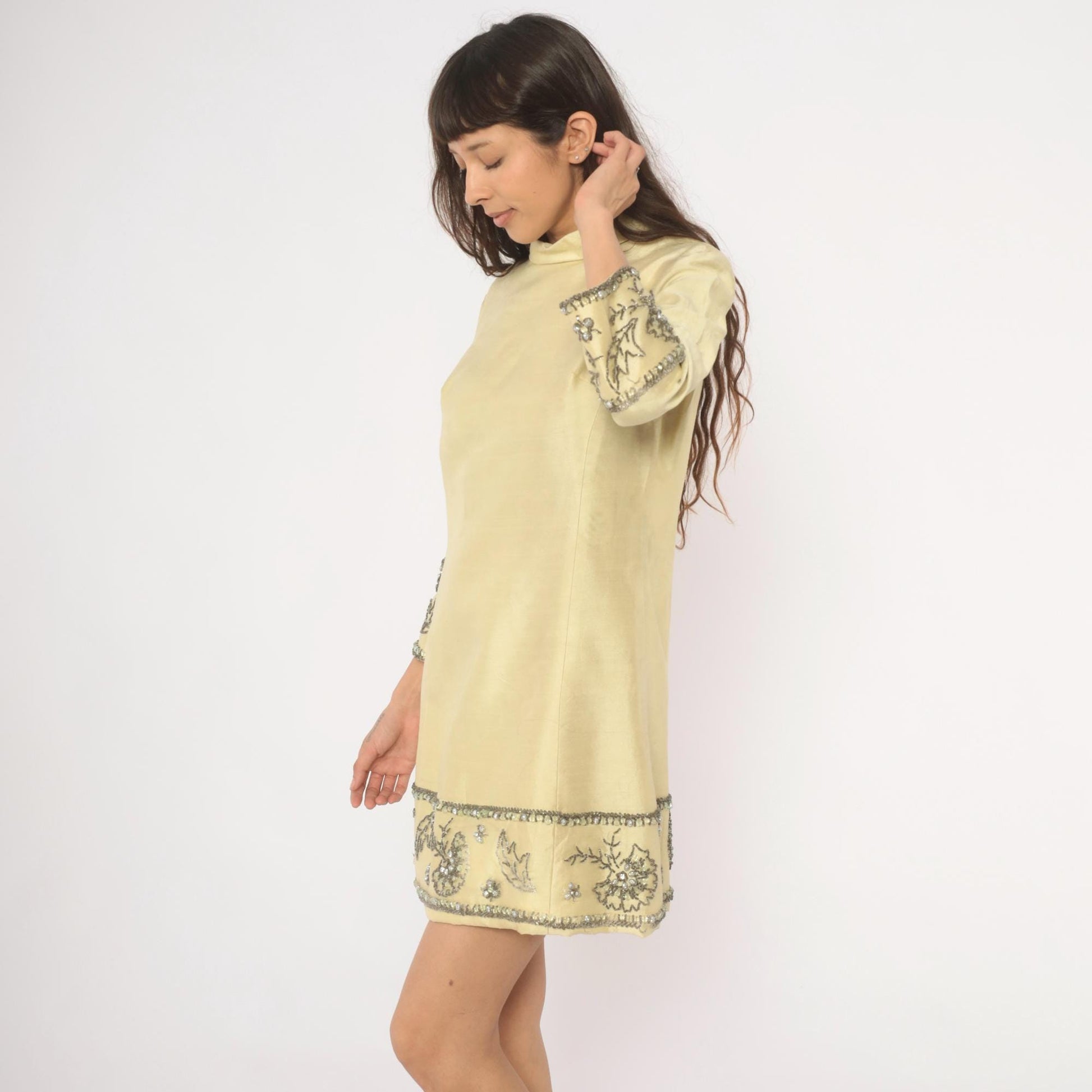 60s Miss Elliette Cream Shift Dress Silver Beaded Floral Mock Neck Mini Medium M