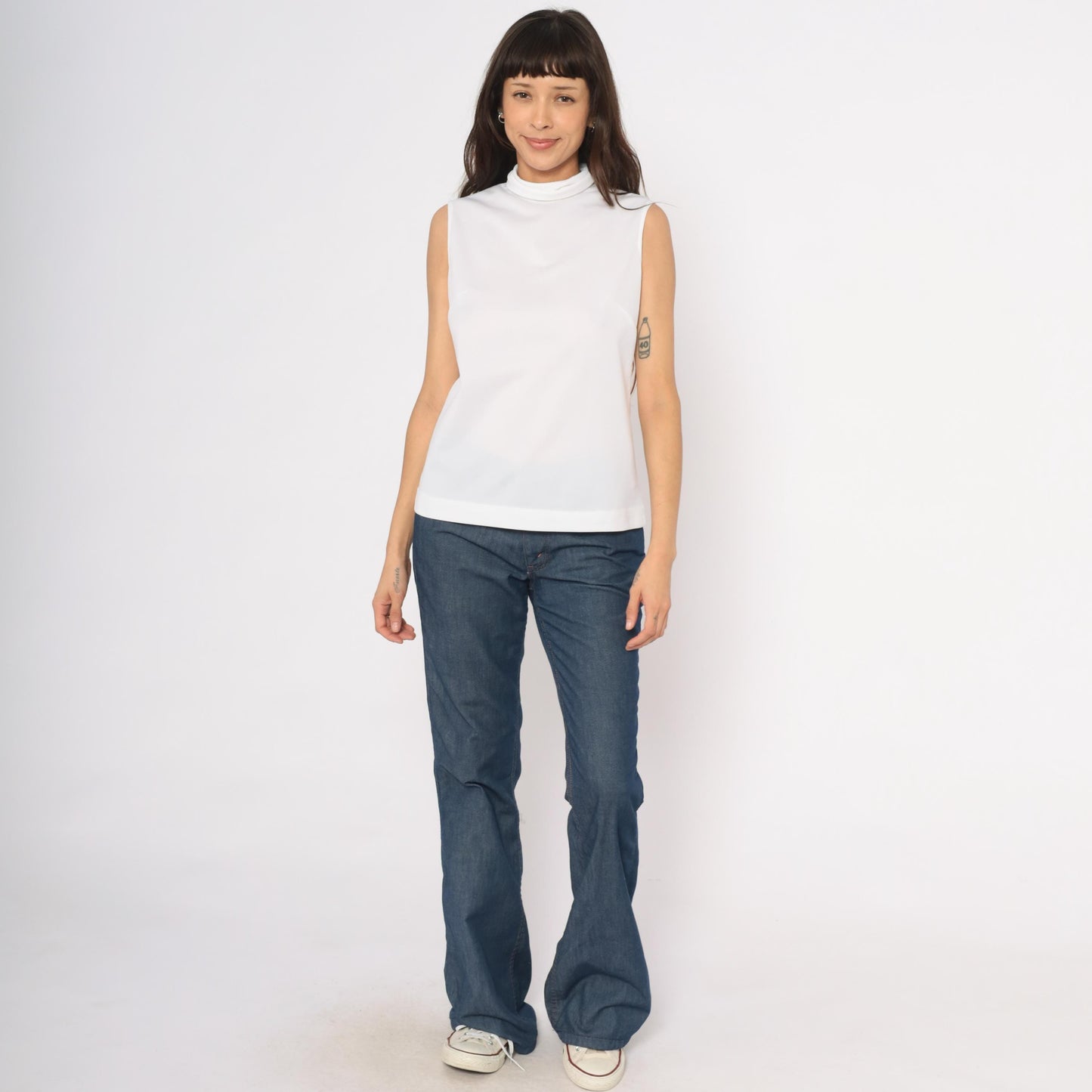 70s White Sleeveless Mock Neck Blouse Fitted Shell Cream Minimalist Medium M