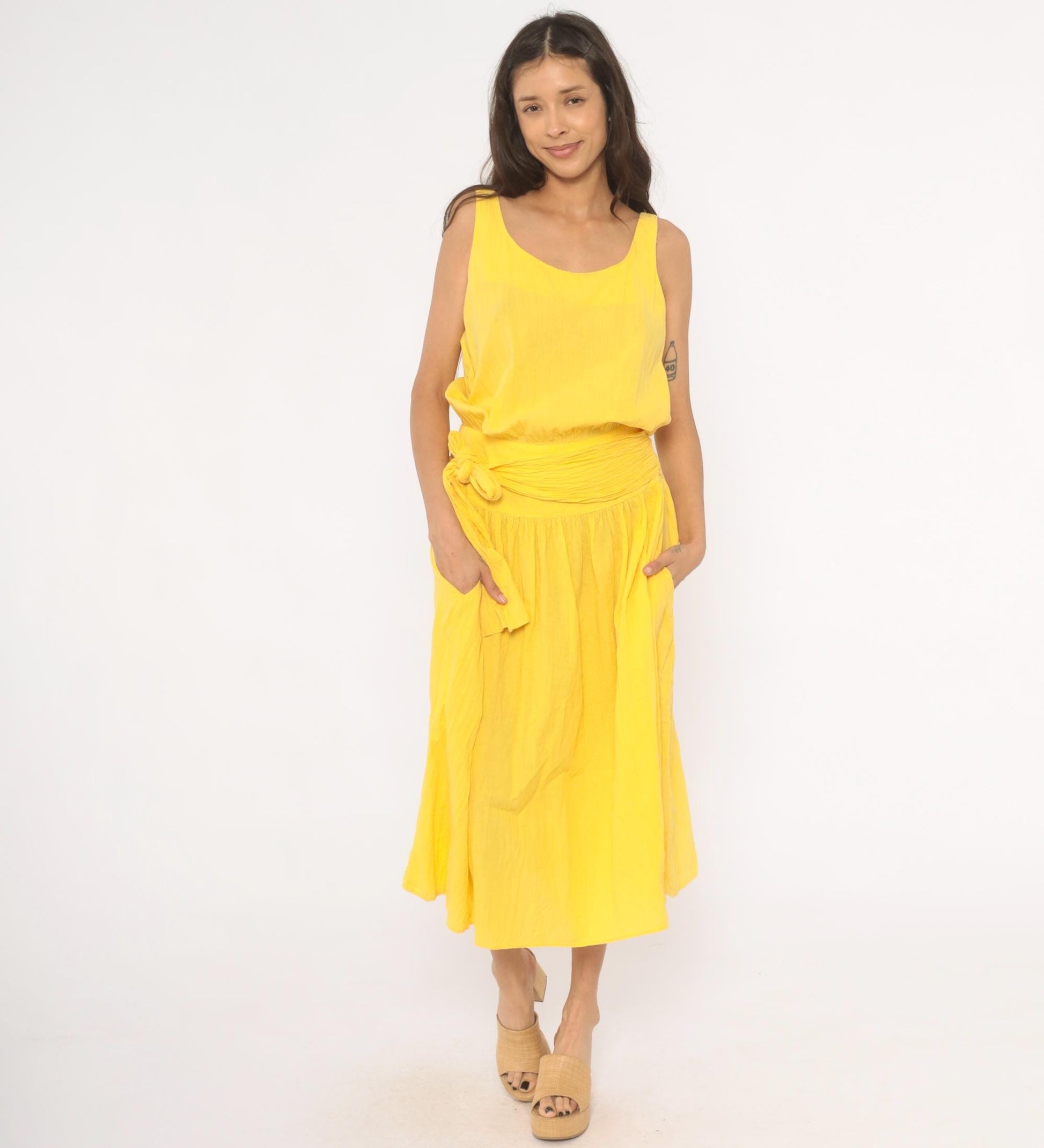 90s Yellow Cotton Sundress Scoop Neck Gathered Midi Tie Sash Medium M