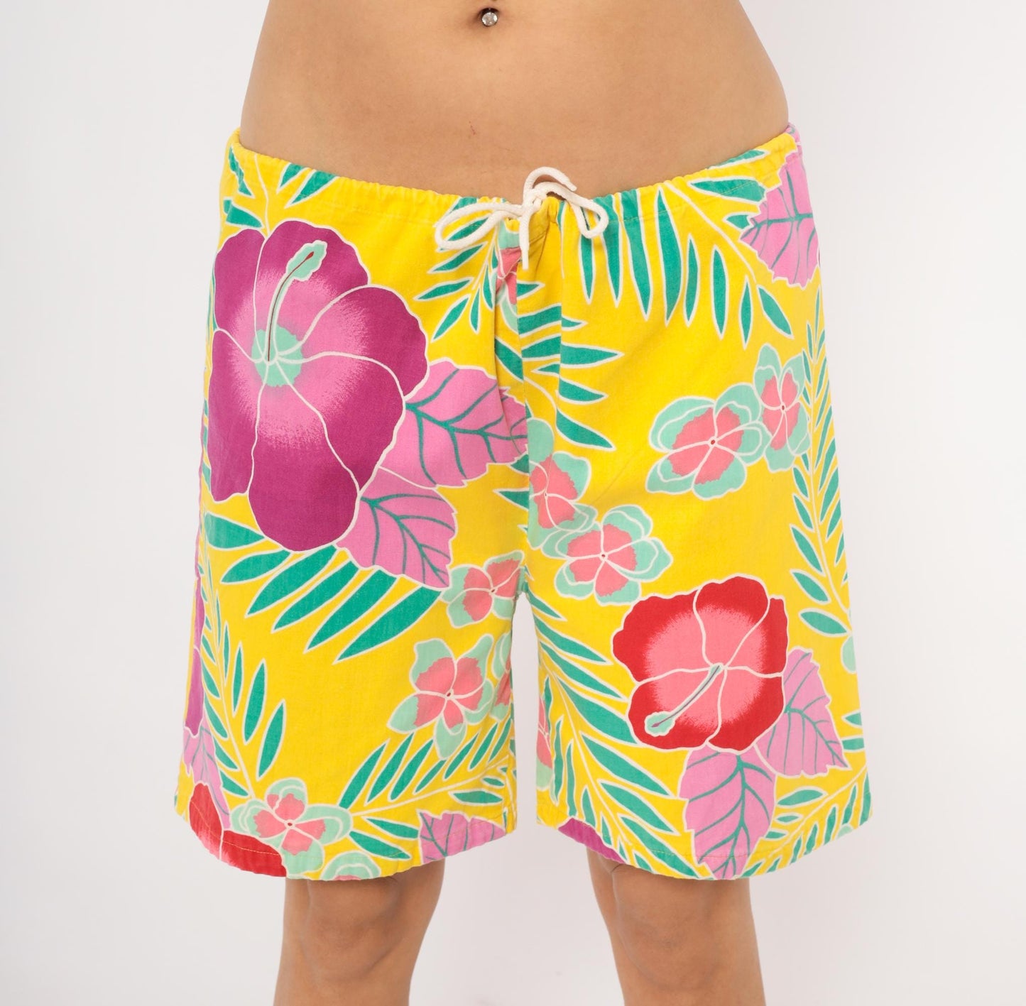 90s Beach Scene Hawaiian Board Shorts Yellow Tropical Floral Cotton Medium