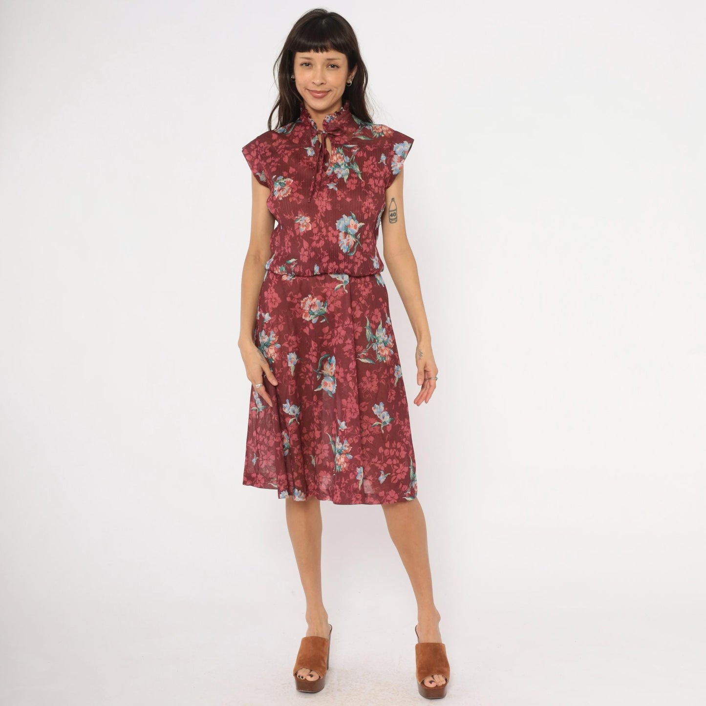 70s Queen's Row Burgundy Floral Midi Dress Cap Sleeve Tie Neck Medium Large