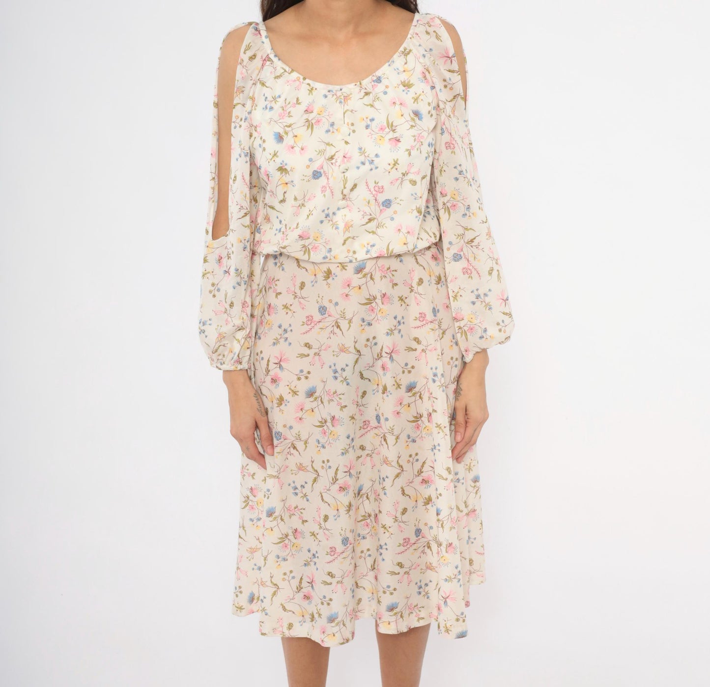 70s Wildflower Midi Dress Cream Floral Cold Shoulder Split Sleeve Medium