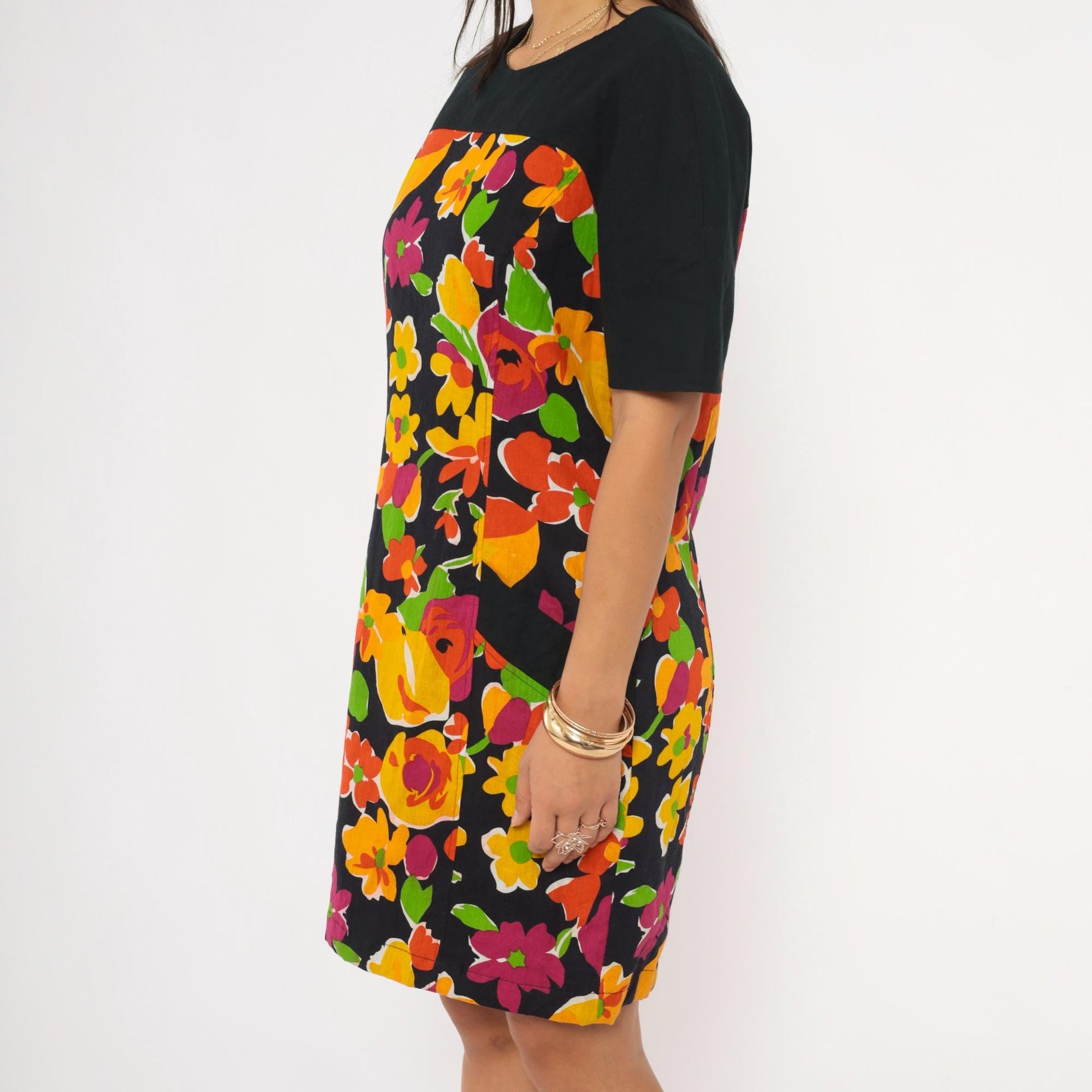 90s Gigi Psychedelic Floral Shift Dress Black Orange Pink Knee Length Medium M