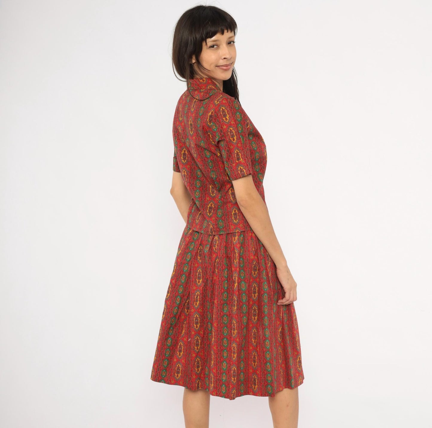 60s Medallion Print Two Piece Set Red Green Cotton Blouse Pleated Skirt Small