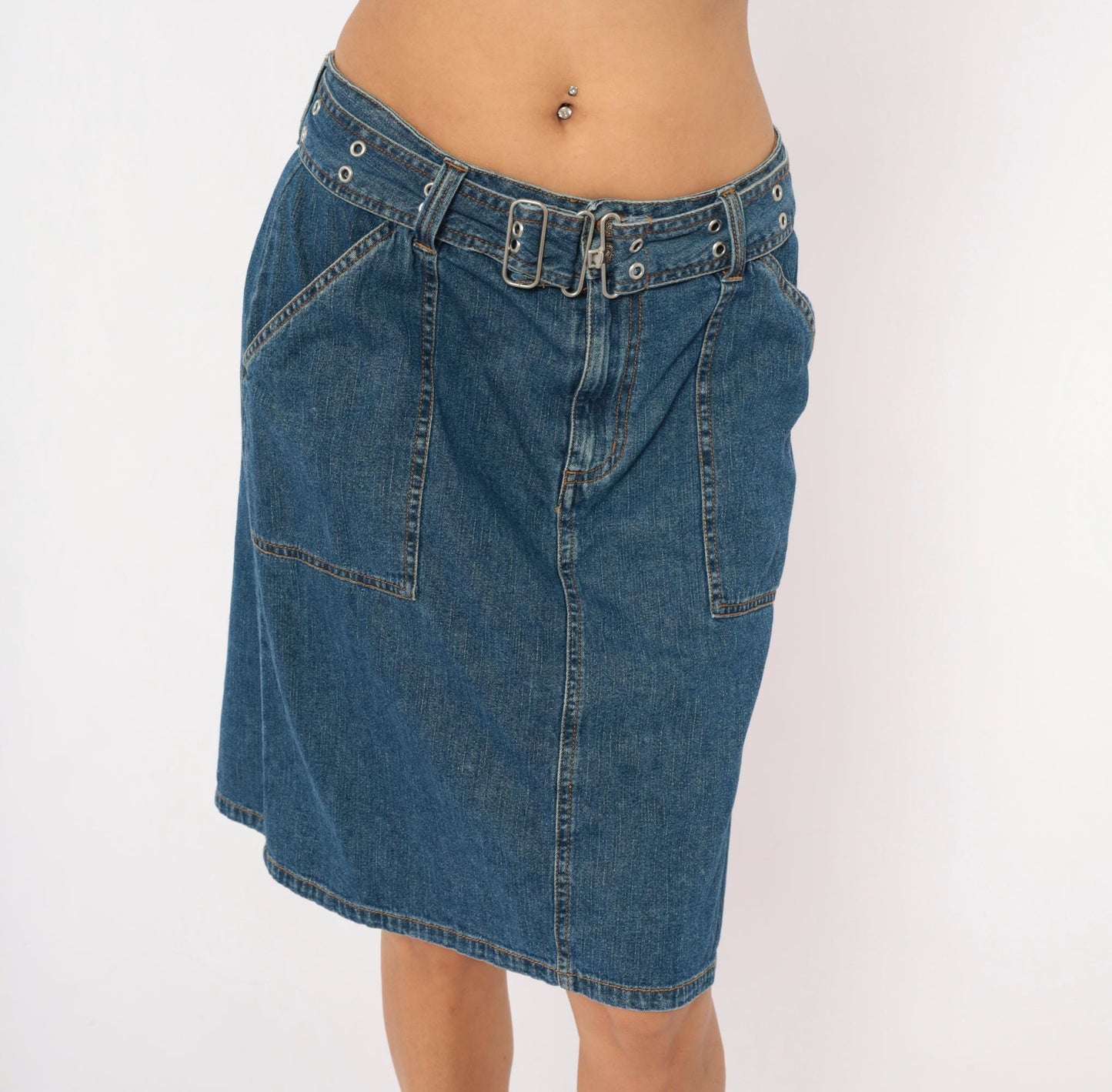 2000s Bill Blass Belted Denim Mini Skirt Indigo Cotton Medium M