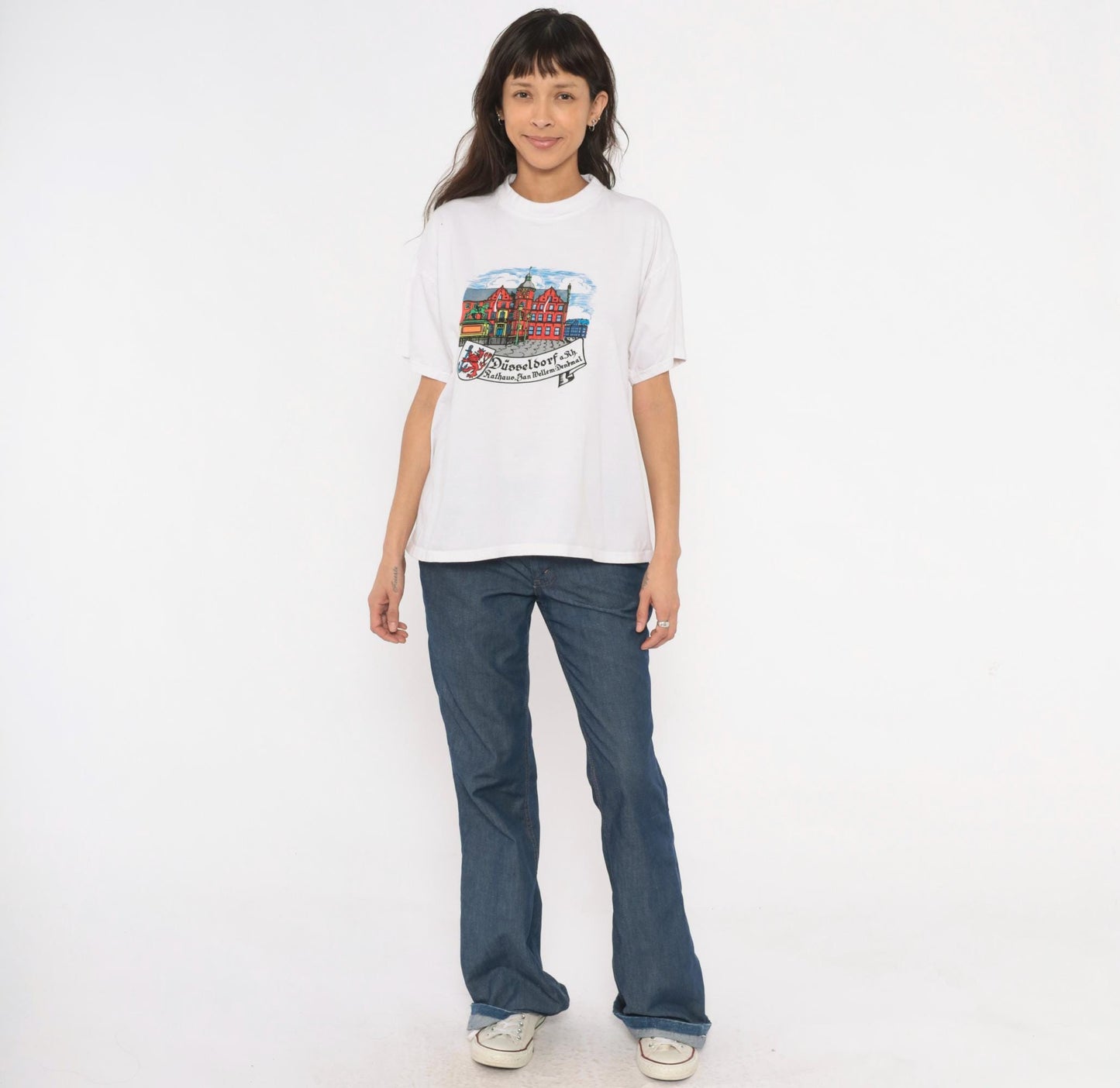 90s B & C Düsseldorf Rathaus Graphic Tee White Cotton Crew Neck Large L