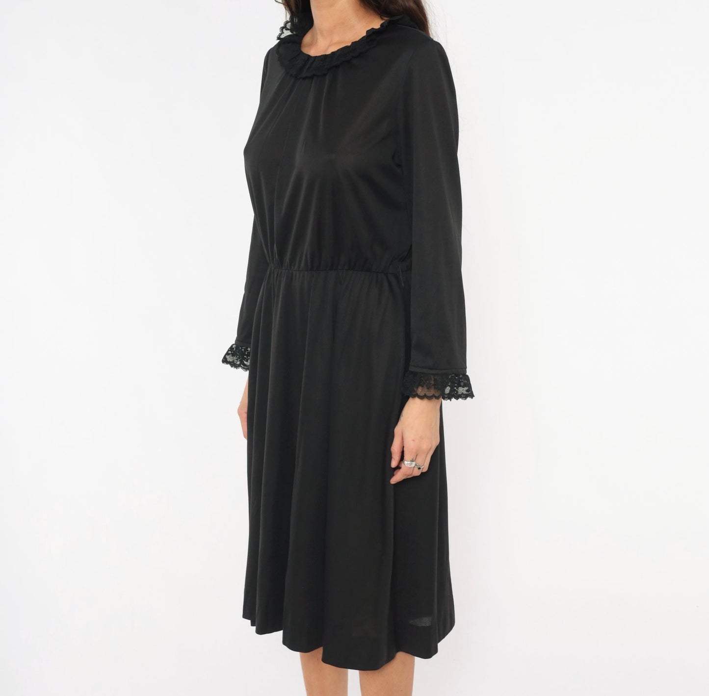 70s Black Lace Trim Scoop Neck A-Line Dress Knee Length Long Sleeve Medium Large