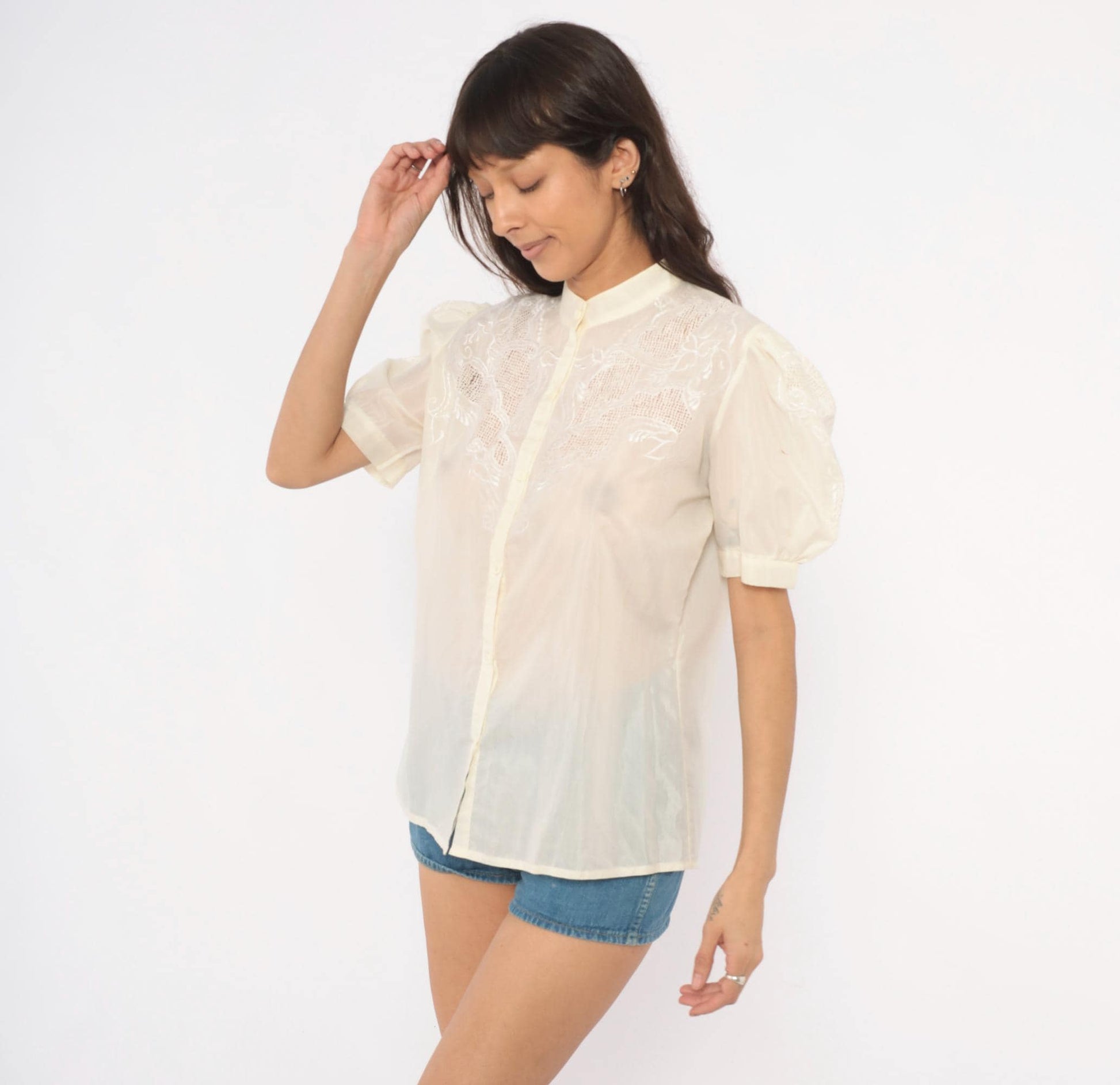 80s Cream Cutwork Embroidered Blouse Puff Sleeve Mandarin Collar Medium M