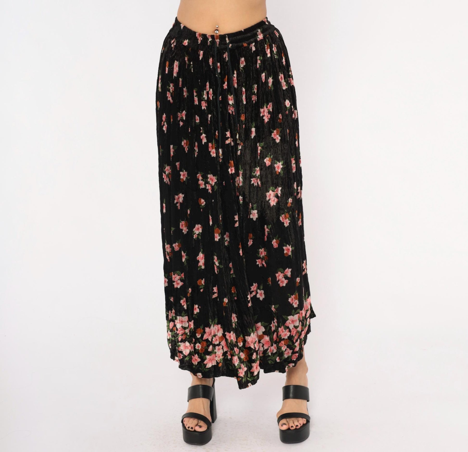 90s Xford Black Crushed Velvet Maxi Skirt Pink Floral Print One Size
