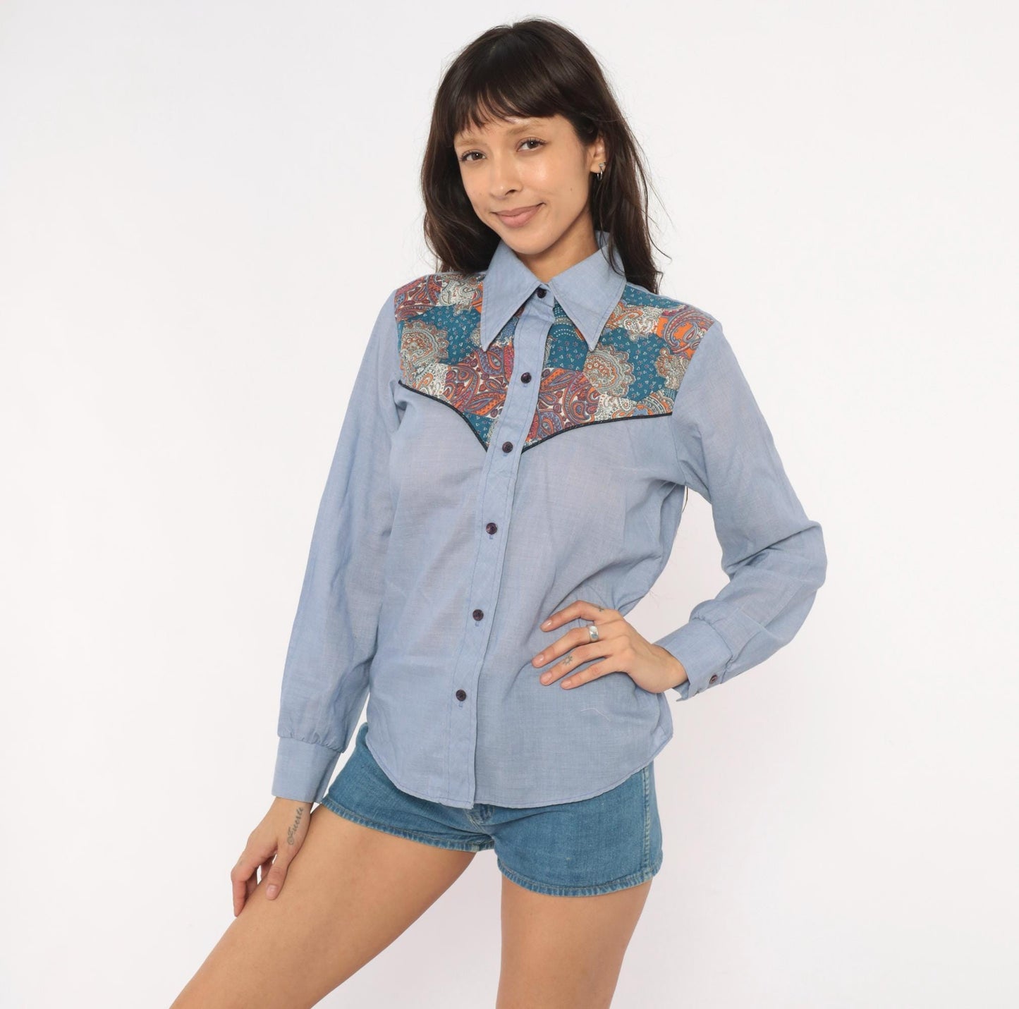 70s Paisley Western Chambray Shirt Pointed Collar Cotton Yoke Blouse Medium