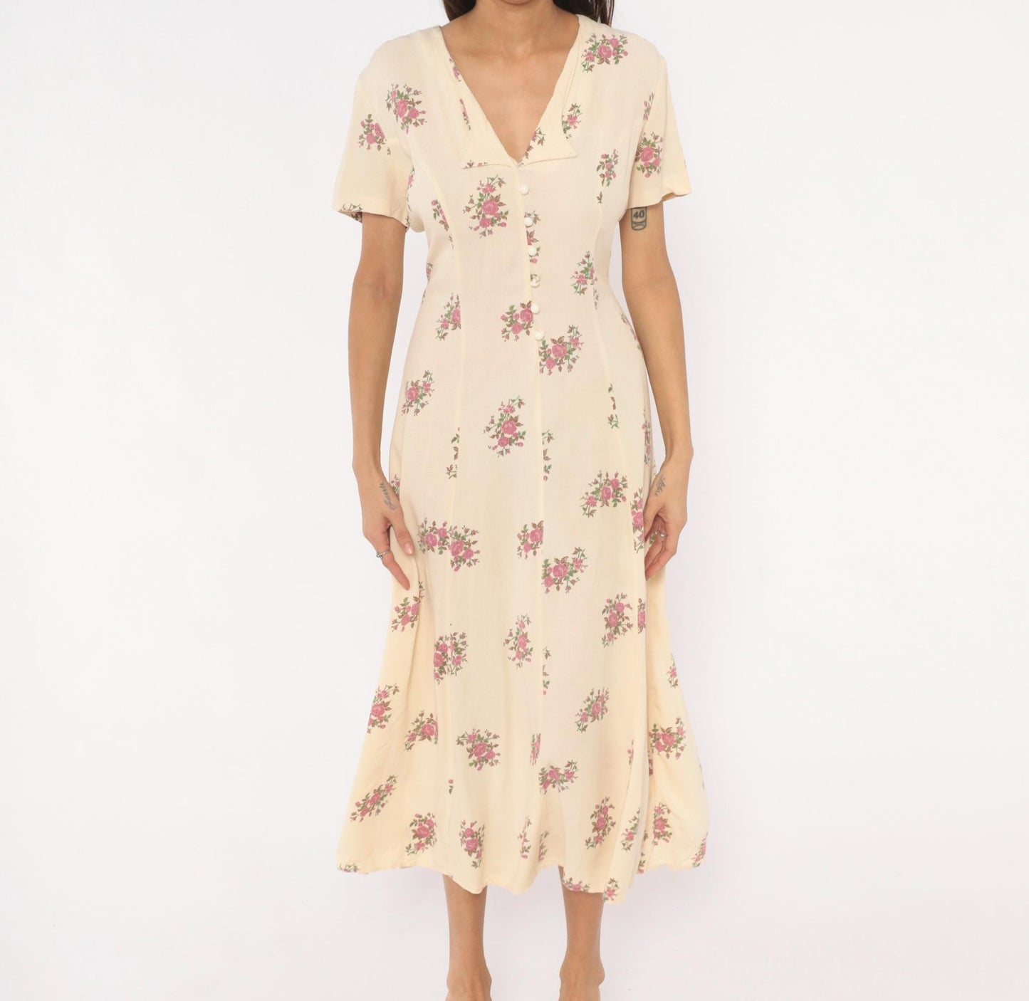90s Ultra Dress Cream Floral Midi Button Front V Neck Lace Up Back Medium