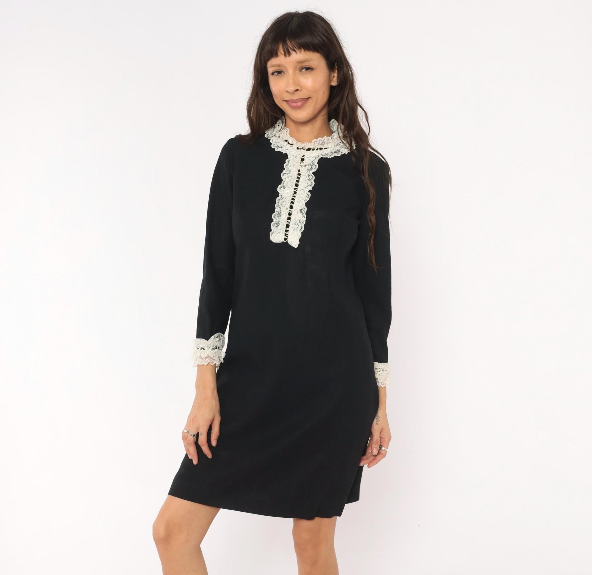 1970s Black Shift Dress Cream Lace Bib Collar Long Sleeve Knee Small