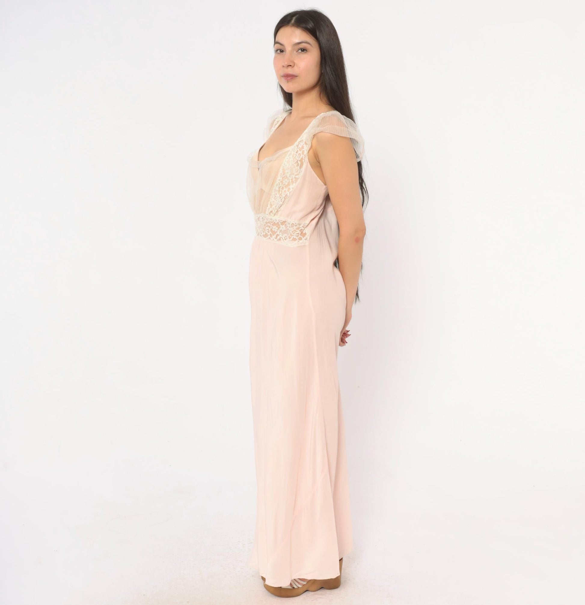 1950s Blush Pink Nylon Nightgown Maxi Slip Lace Trim Cap Sleeve Large L