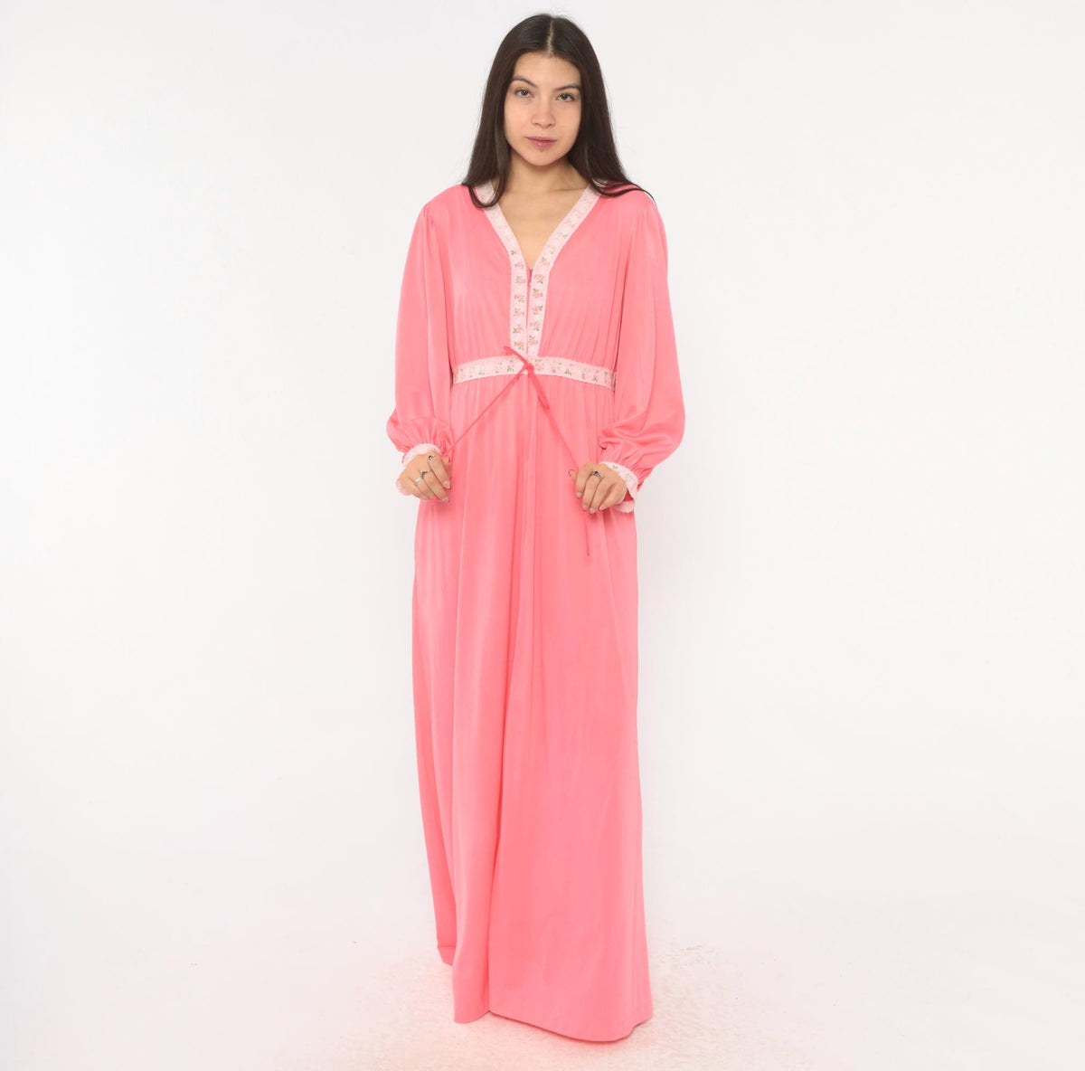 70s Coral Pink Maxi Robe Floral Lace Trim V-Neck Balloon Sleeve Large L