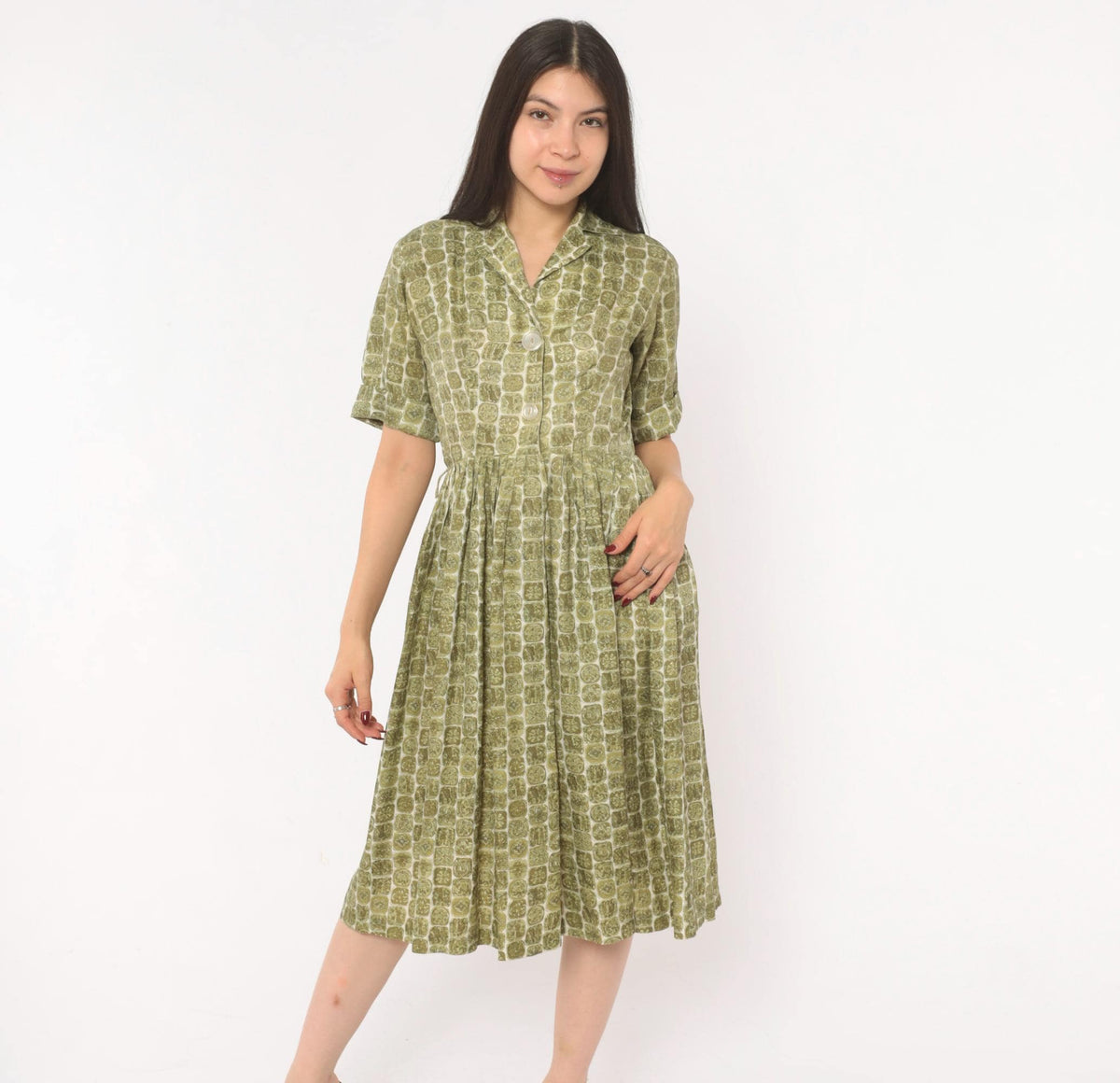 60s Olive Medallion Shirtdress Pleated Skirt Notched Collar Cream Small S
