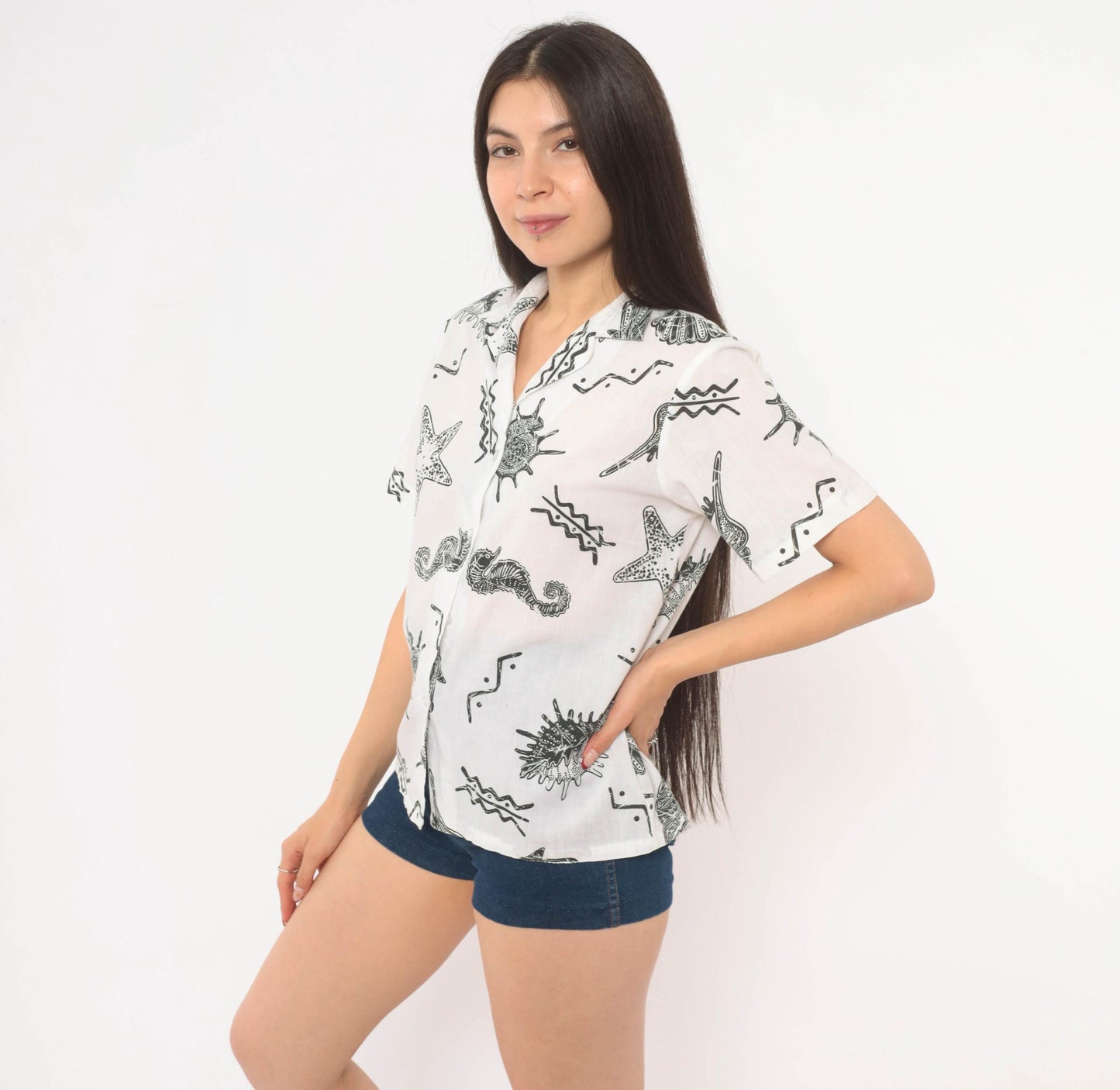 90s Cheryl Tiegs Seashell Print Camp Collar Shirt White Black Cotton XS