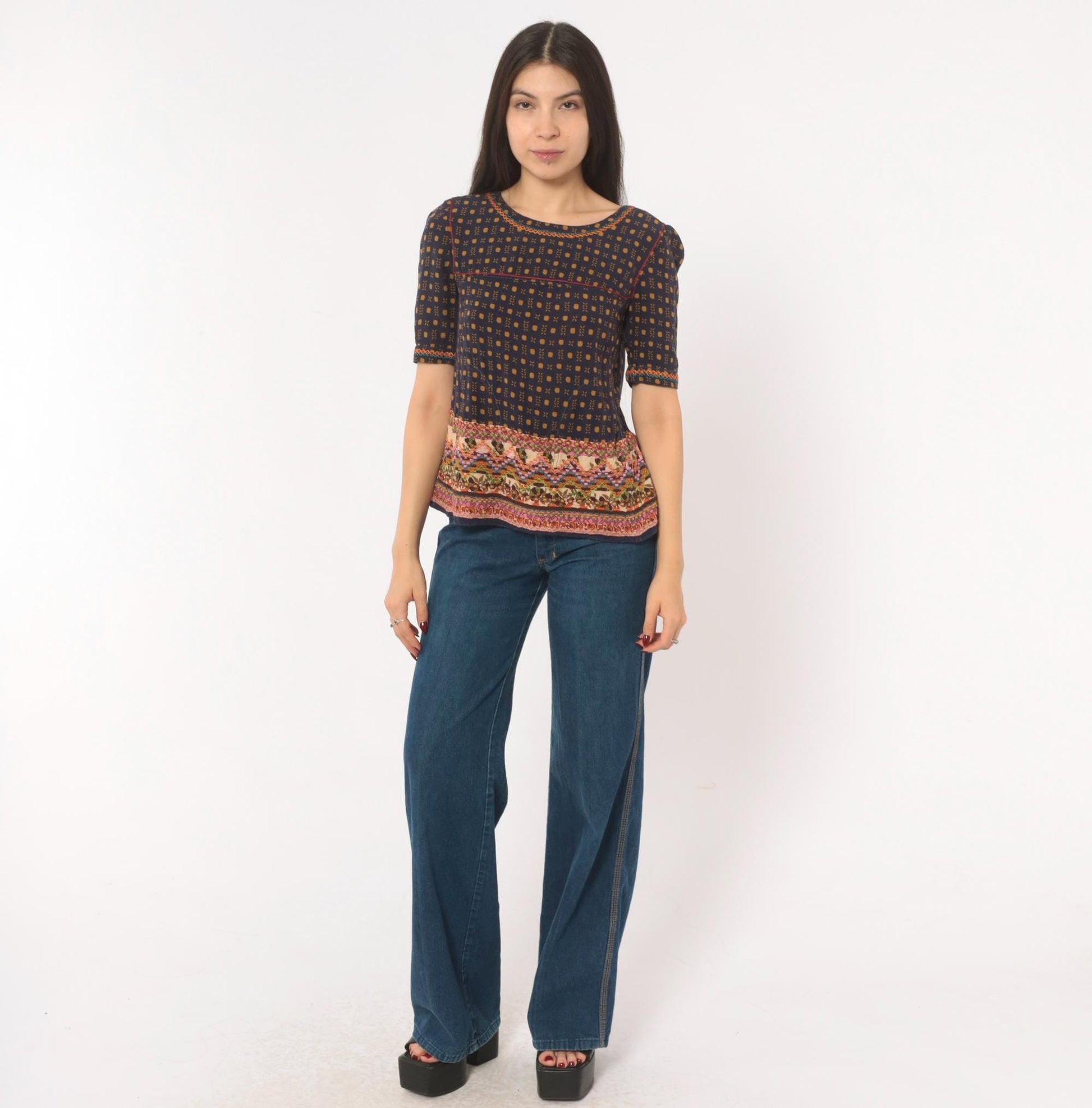 Y2K Holding Horses Embroidered Folk Art Blouse Tan Navy Geometric Cross Stitch Extra Small