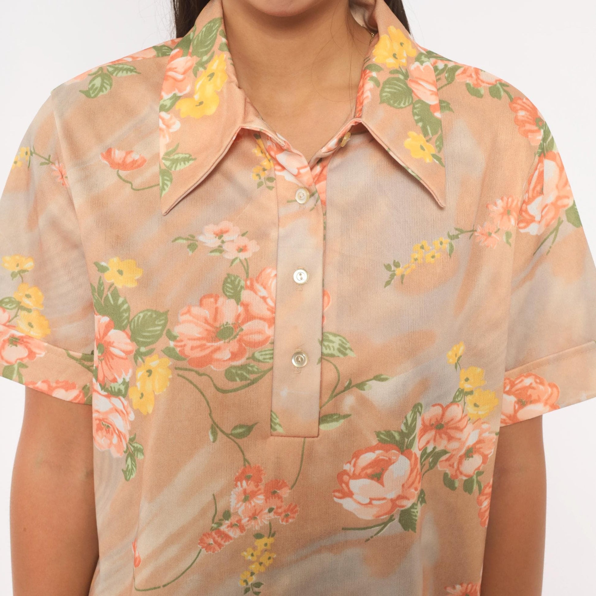 70s Floral Polo Shirt Peach Tan Rose Print Collared Pullover Large L